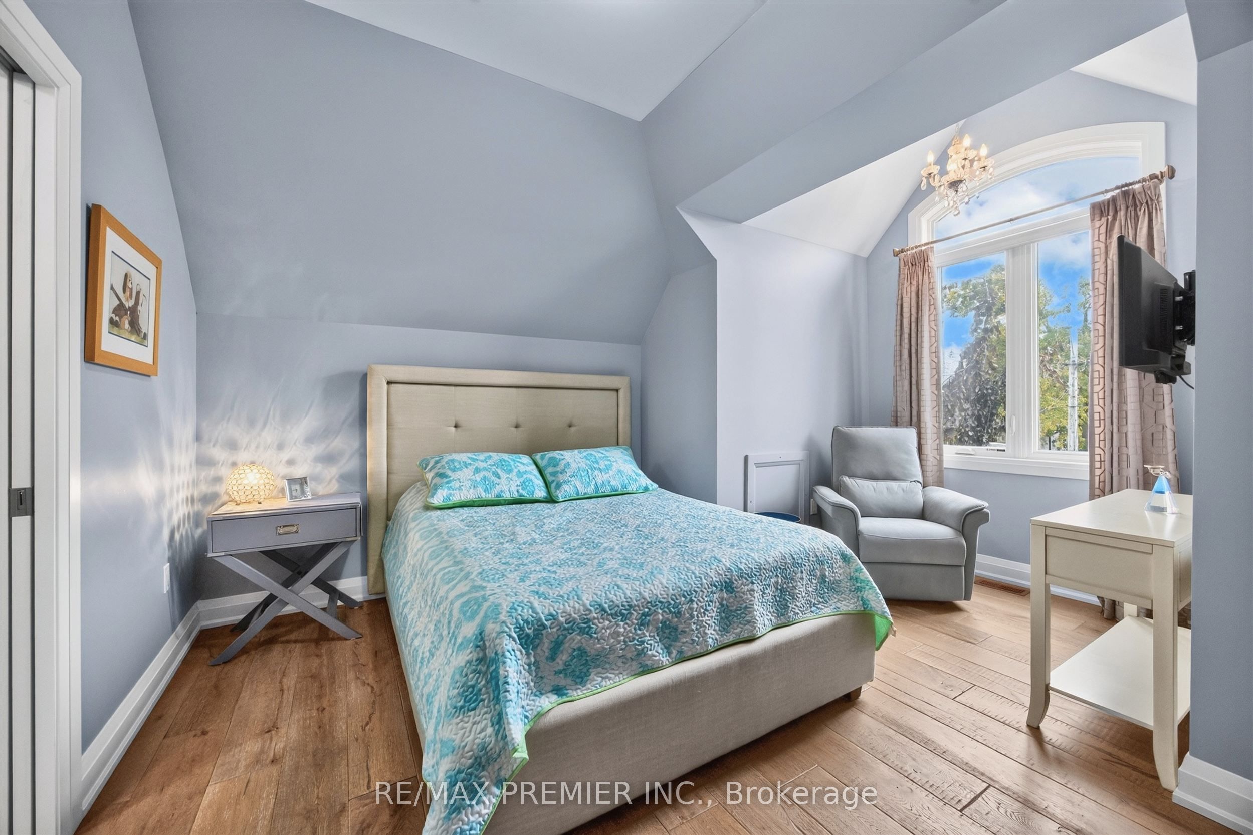 31 Malaren Road Property Photo 22