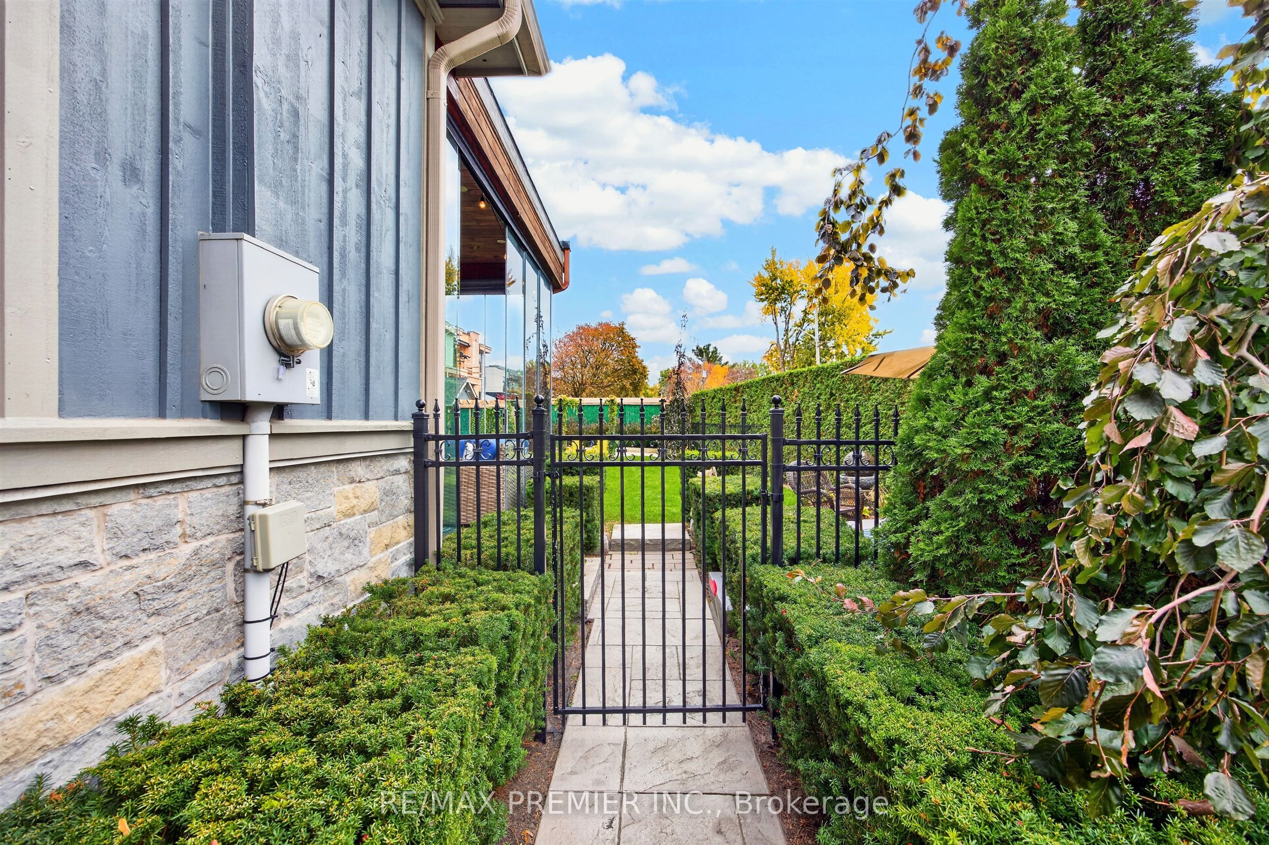 31 Malaren Road Property Photo 46