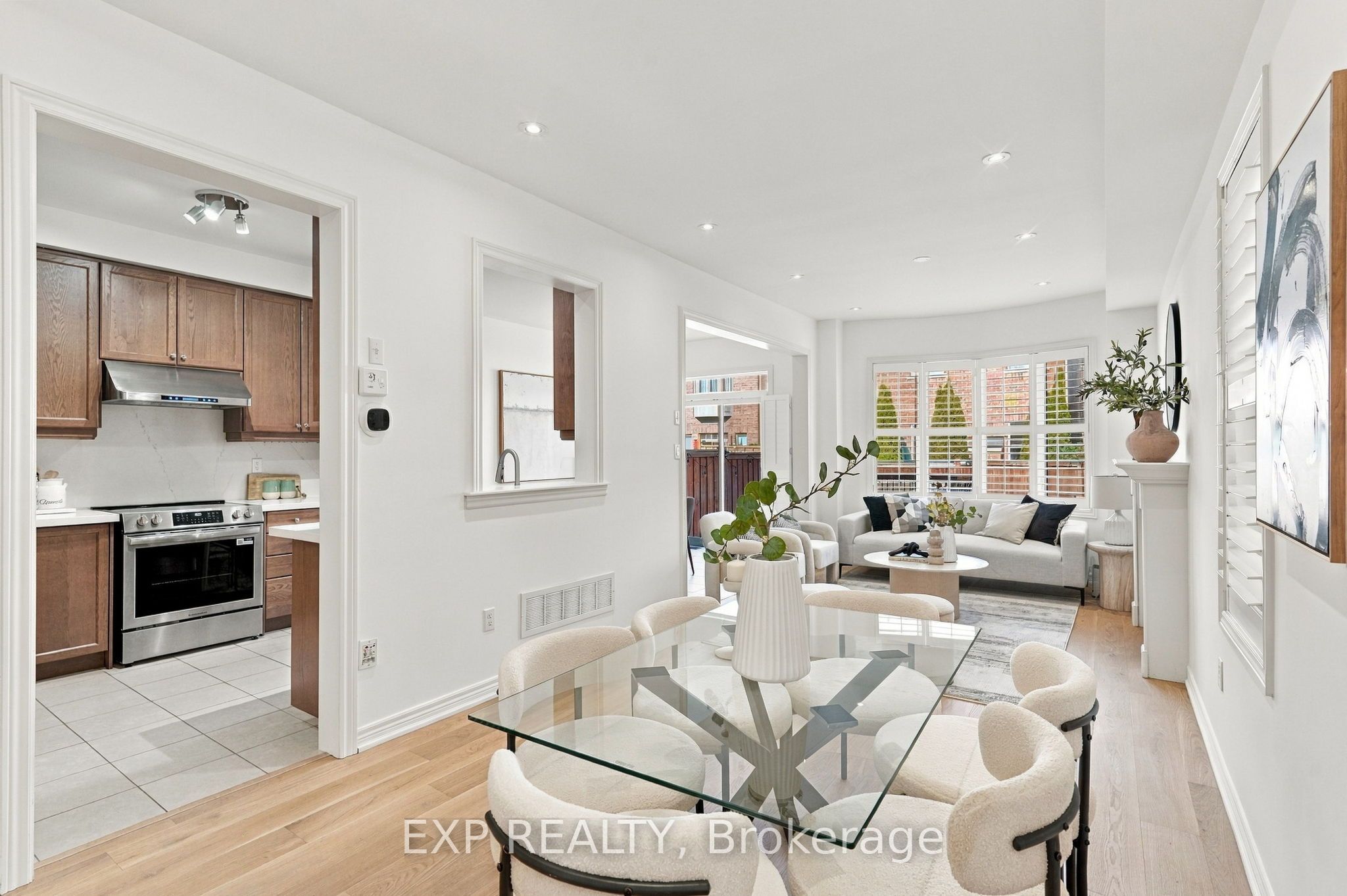 262 Wilfred Murison Avenue Property Photo 3