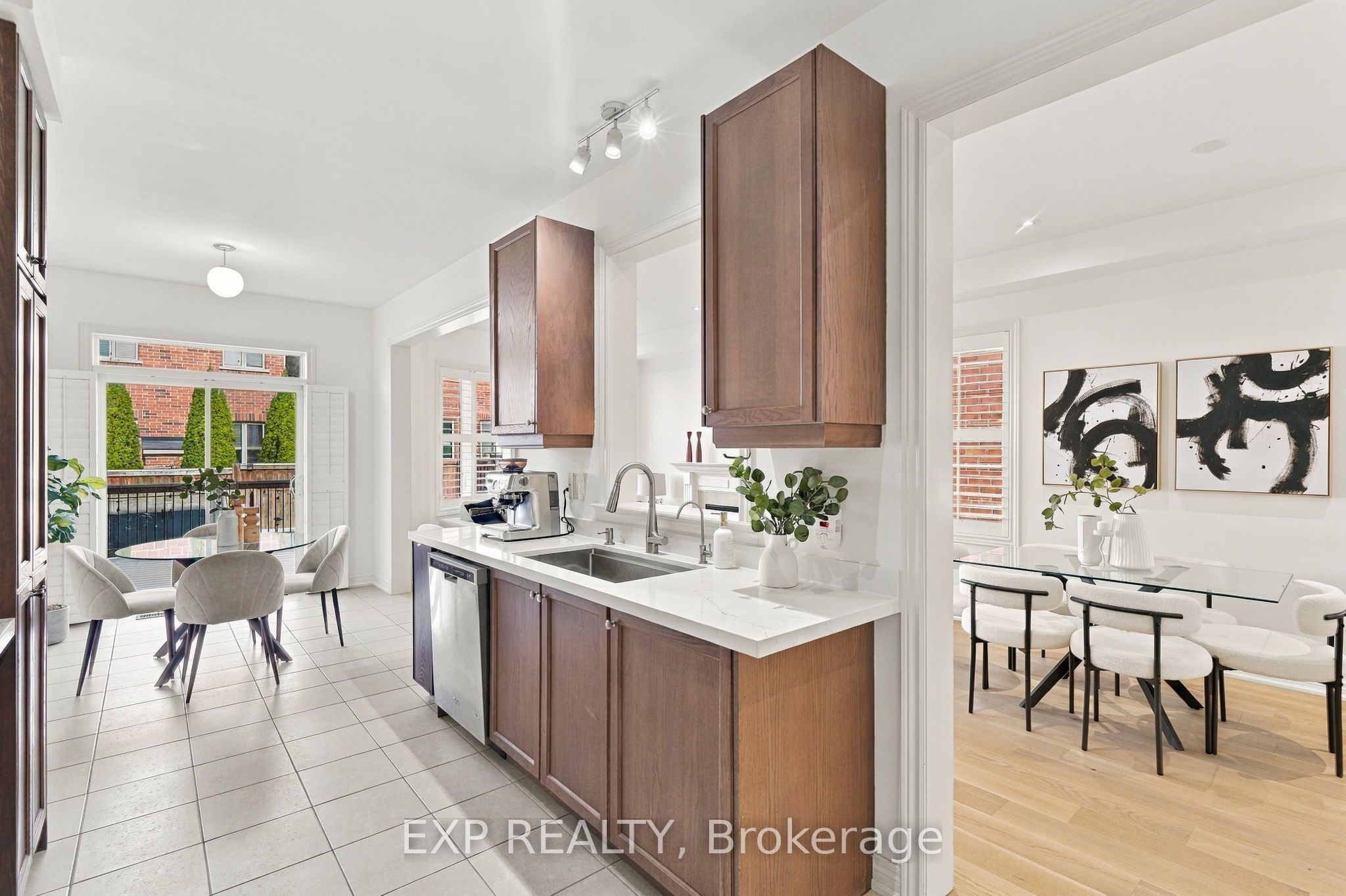 262 Wilfred Murison Avenue Property Photo 11