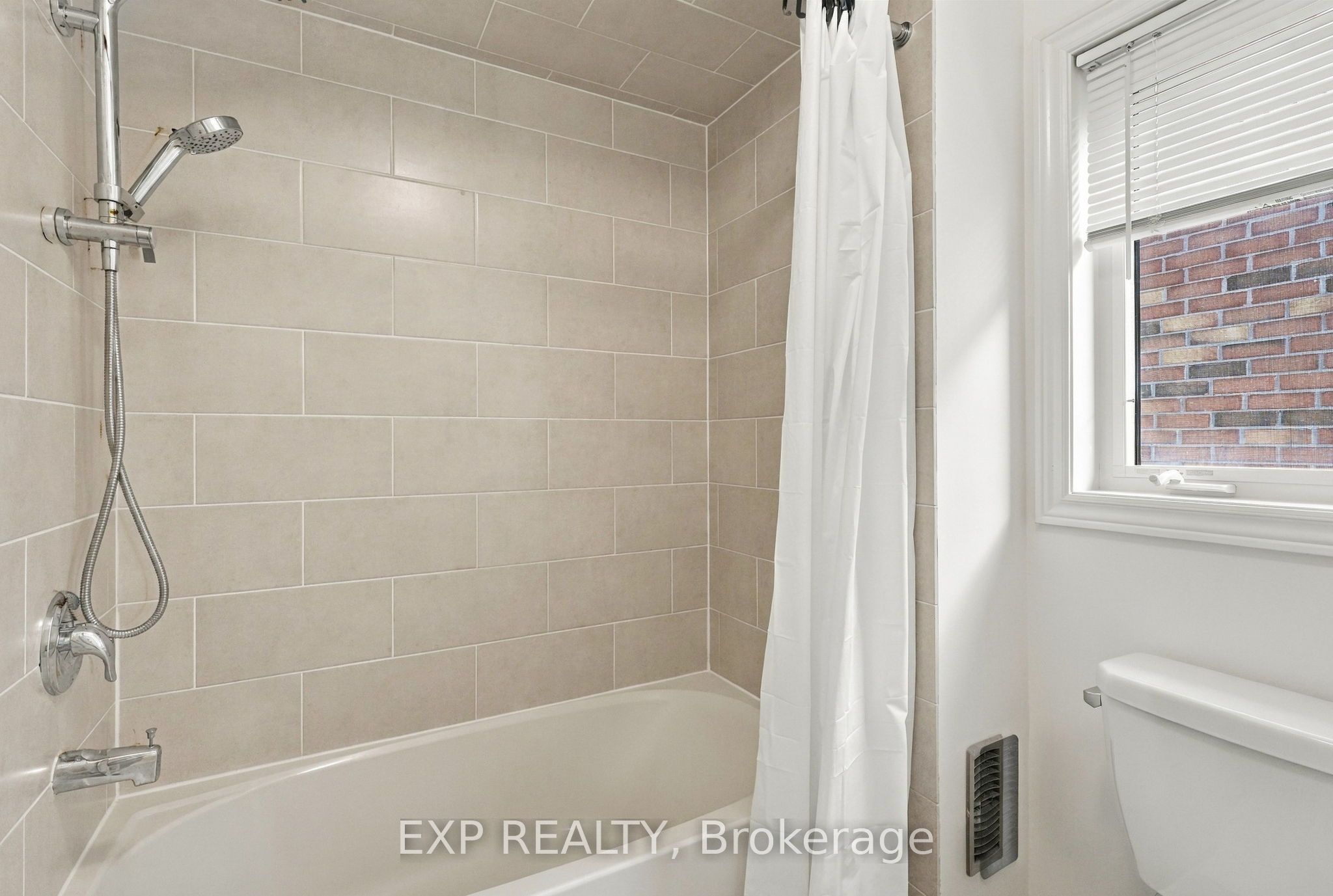 262 Wilfred Murison Avenue Property Photo 31