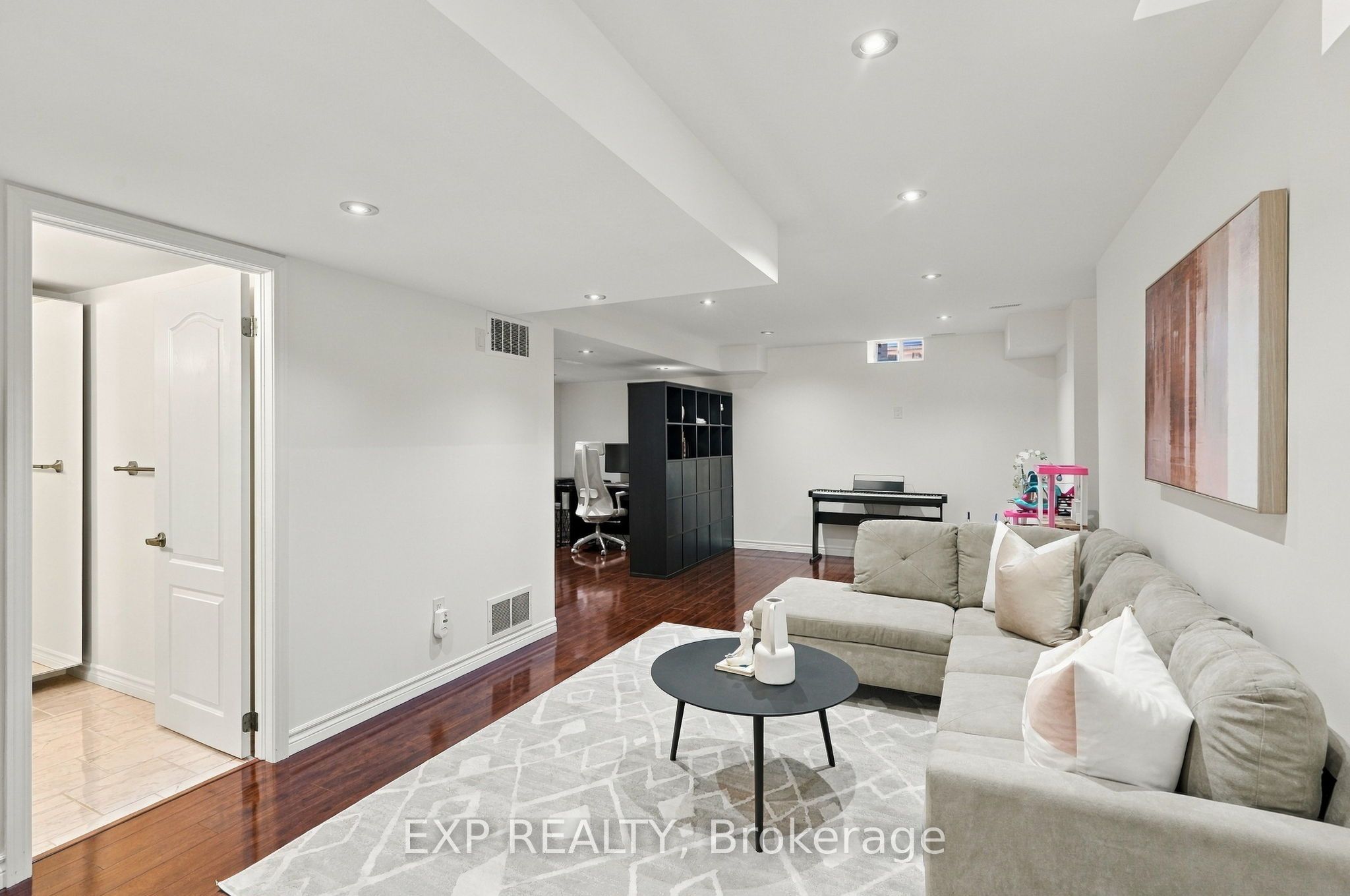 262 Wilfred Murison Avenue Property Photo 33