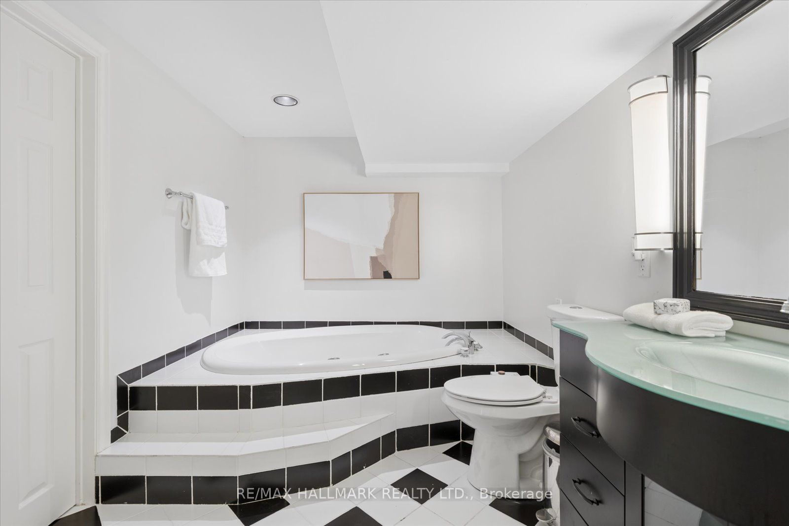 252 Harold Avenue Property Photo 37