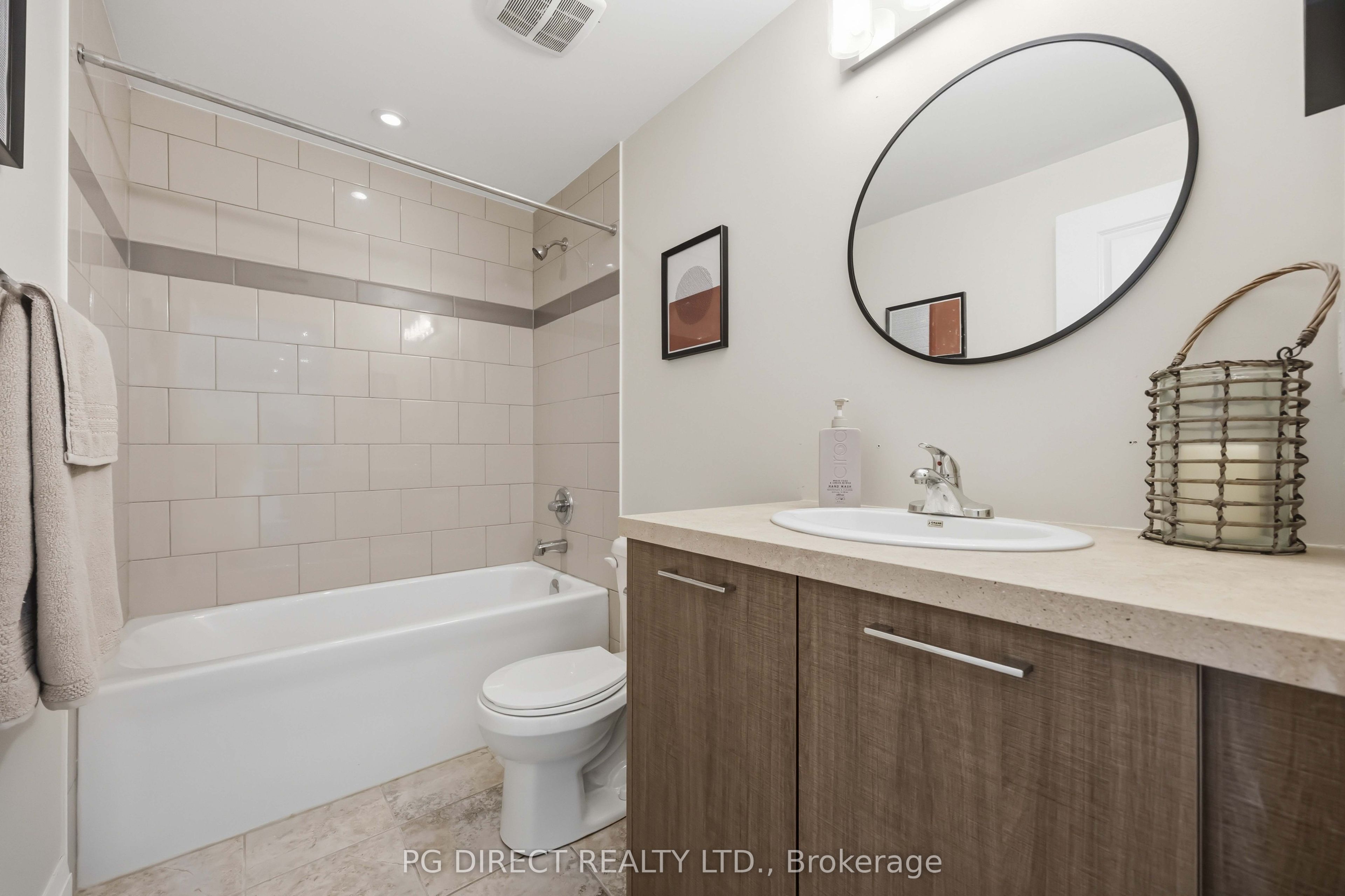 102 Ridge Gate Crescent Property Photo 17