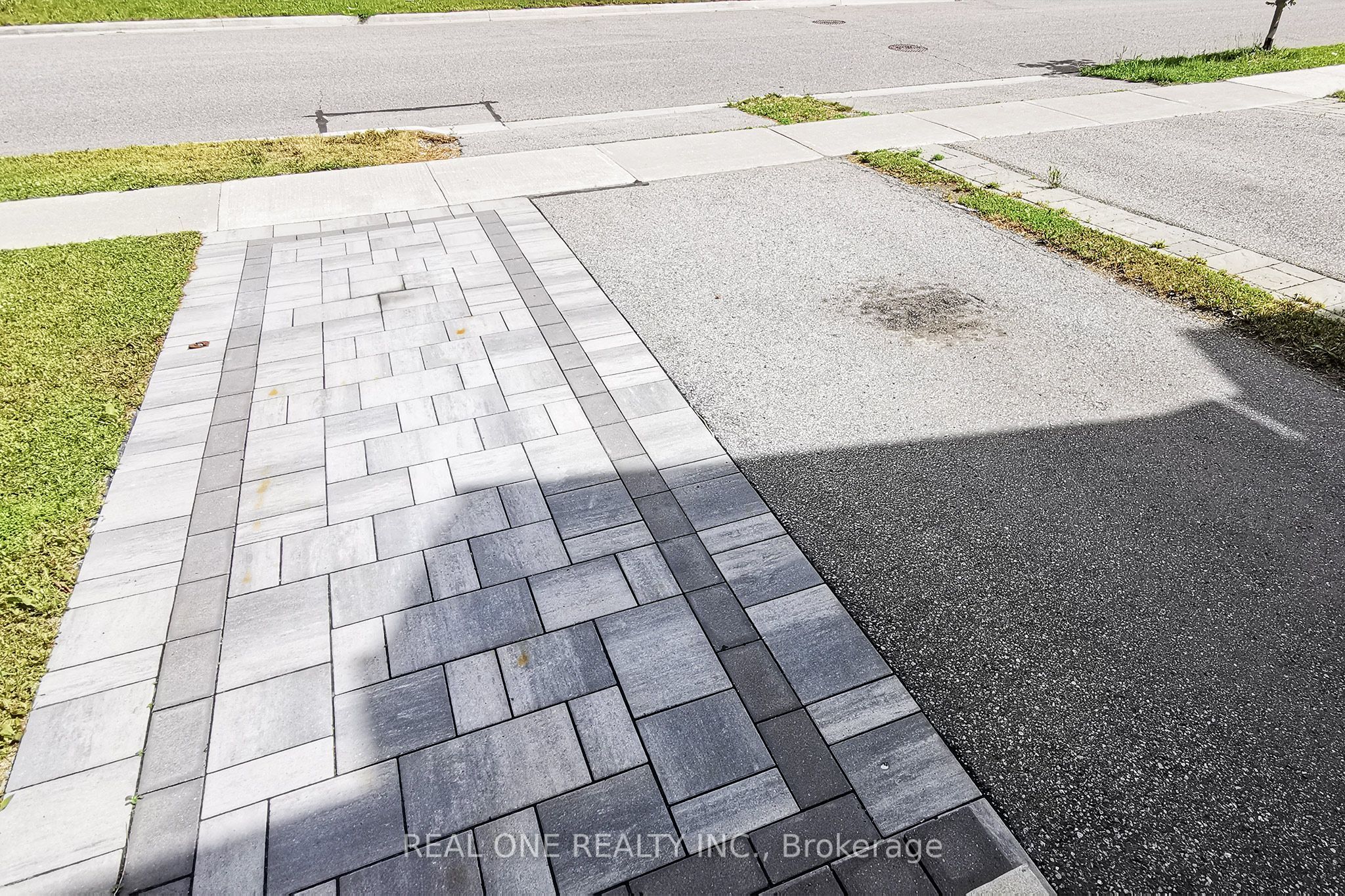51 Kavanagh Avenue Property Photo 4