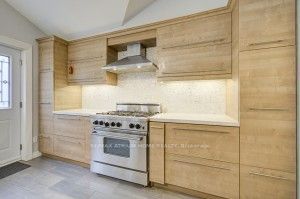 12 Westgate Boulevard Property Photo 9