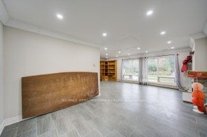 12 Westgate Boulevard Property Photo 19