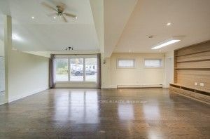 12 Westgate Boulevard Property Photo 42