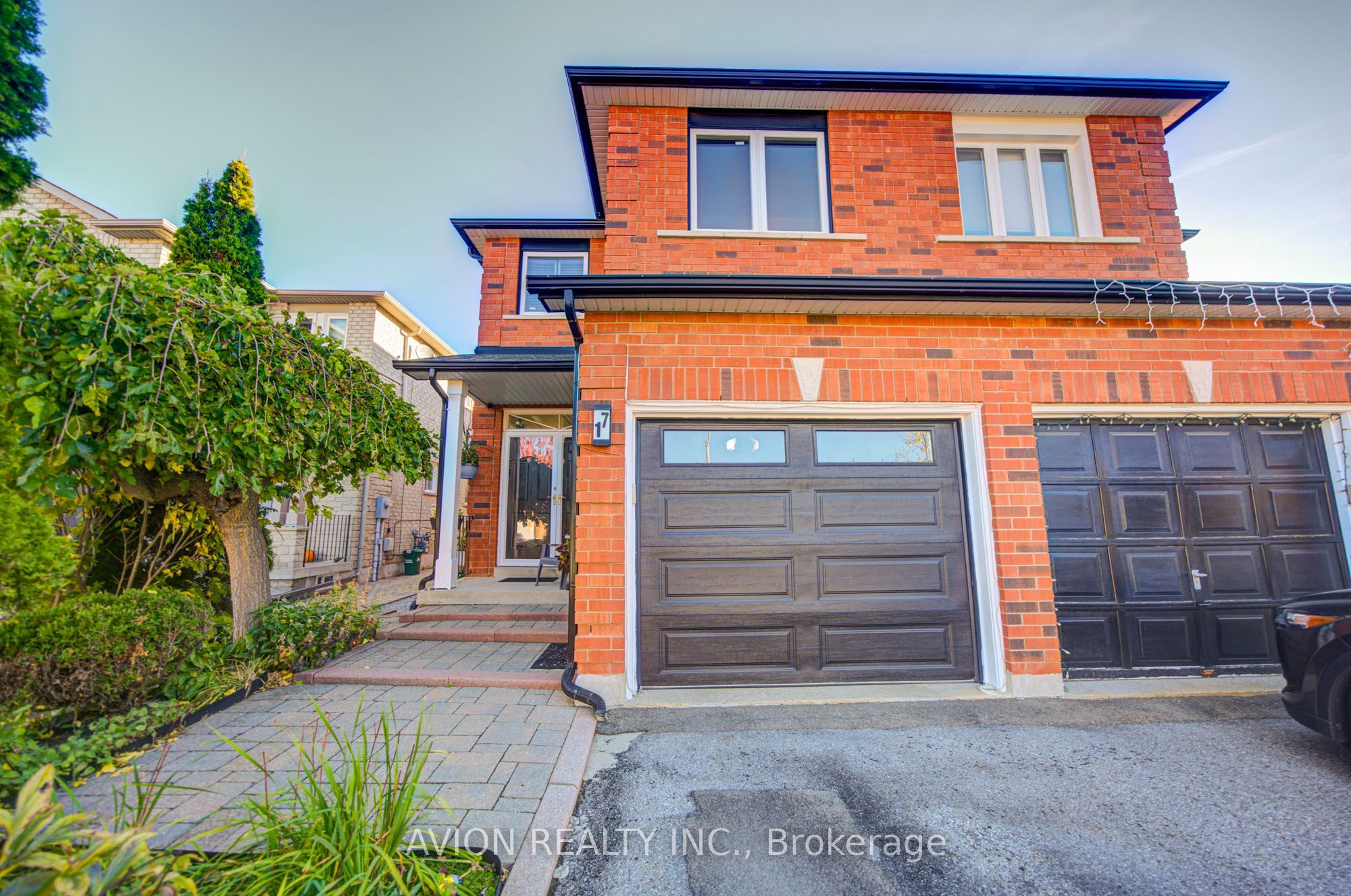 17 Indigo Street Property Photo 1