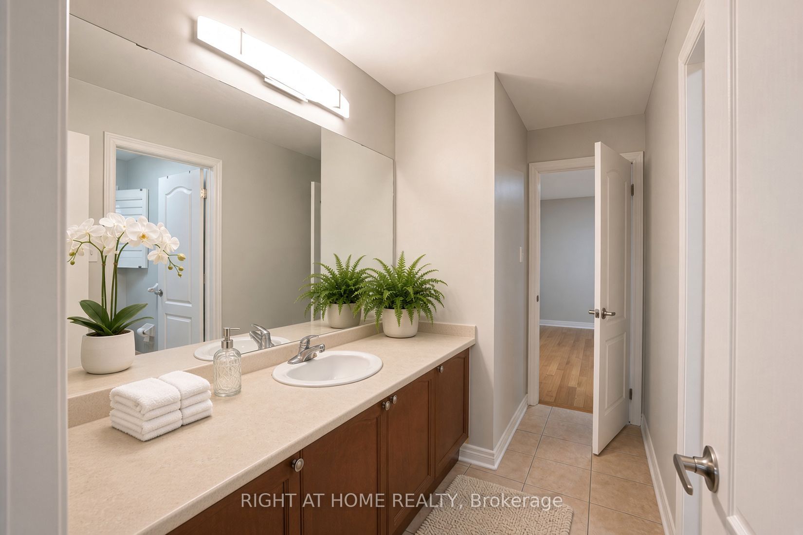 388 Vellore Park Avenue Property Photo 20