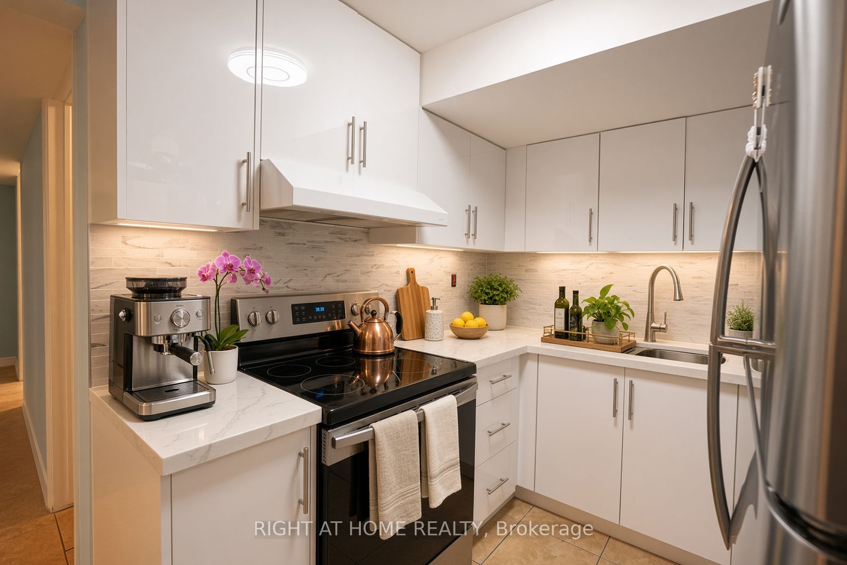 388 Vellore Park Avenue Property Photo 28