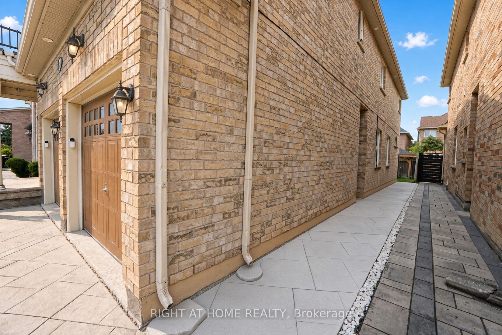 388 Vellore Park Avenue Property Photo 32
