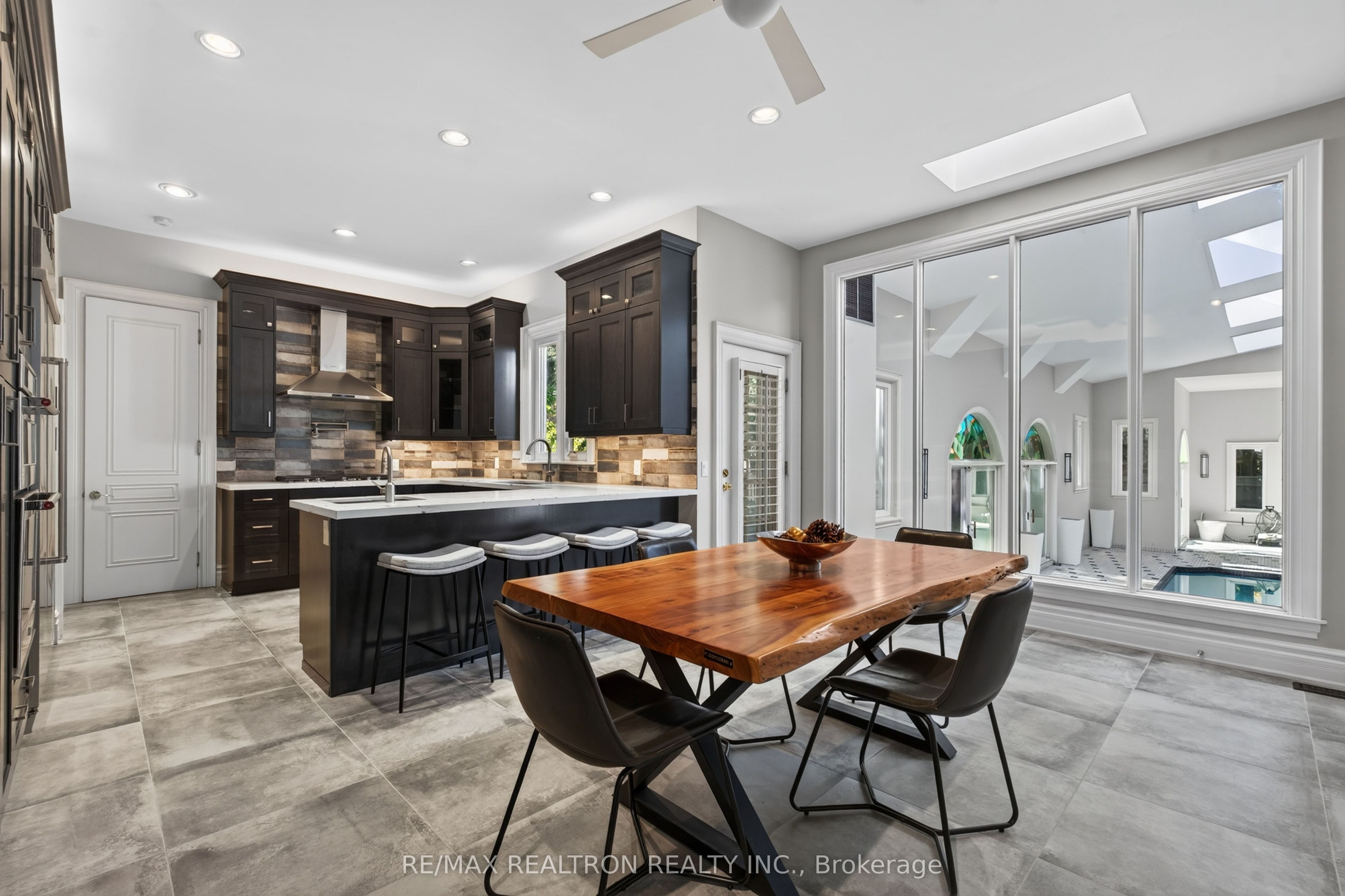 48 Johnson Street Property Photo 10