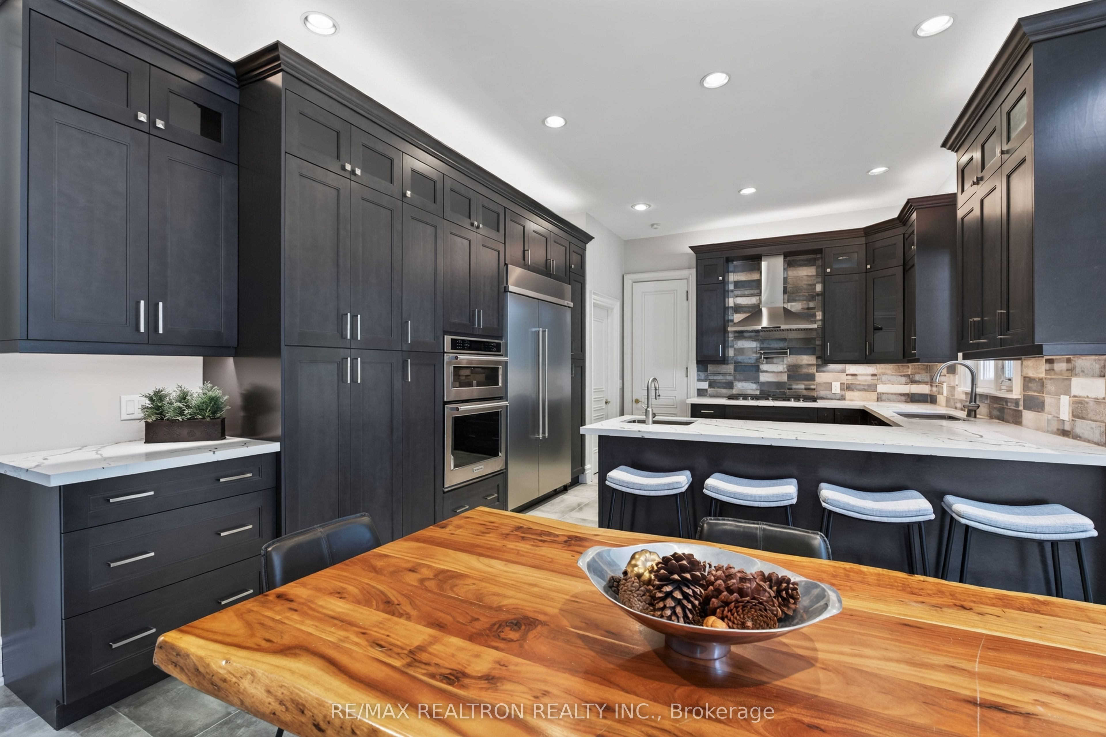 48 Johnson Street Property Photo 12