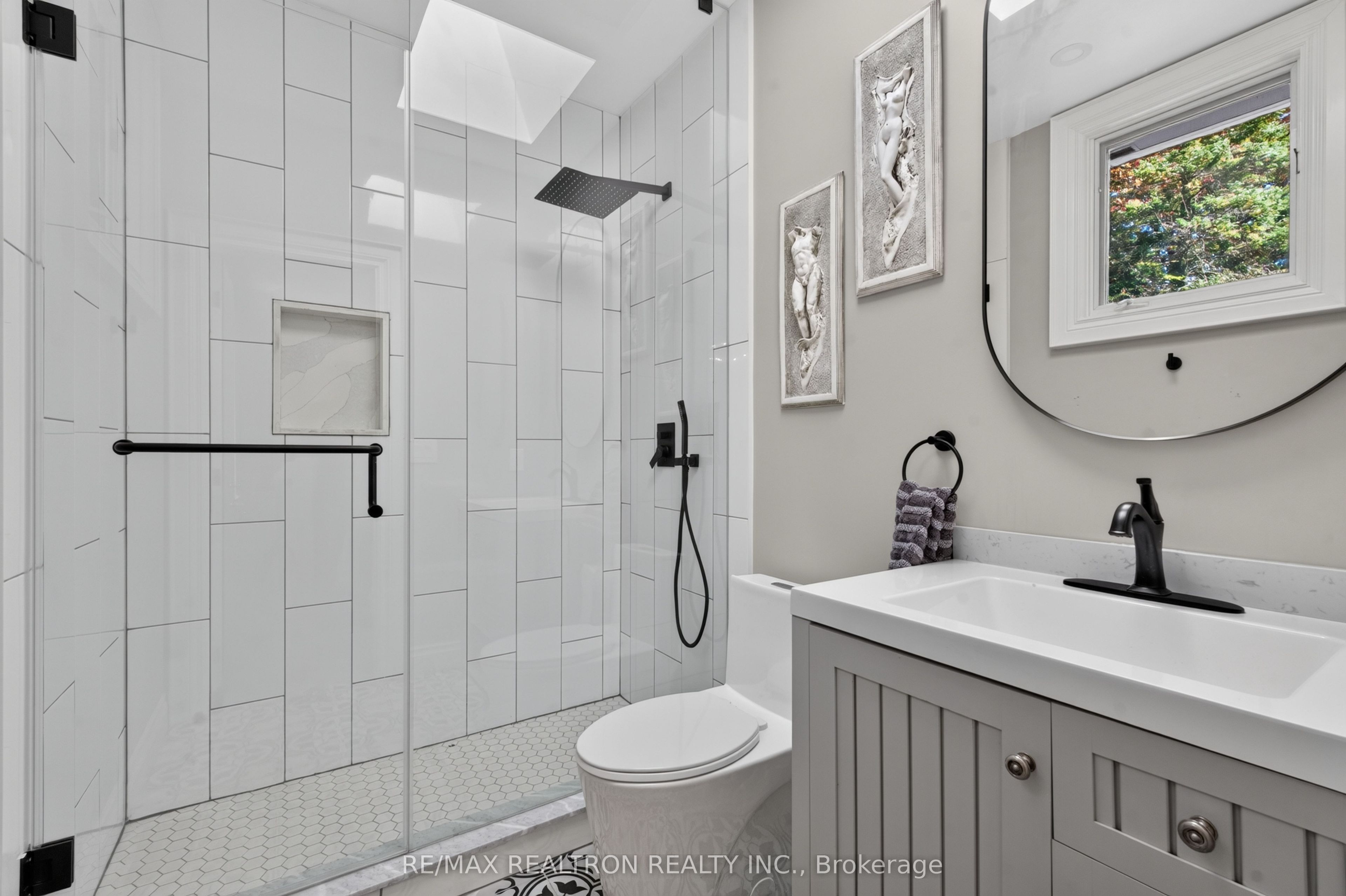 48 Johnson Street Property Photo 35