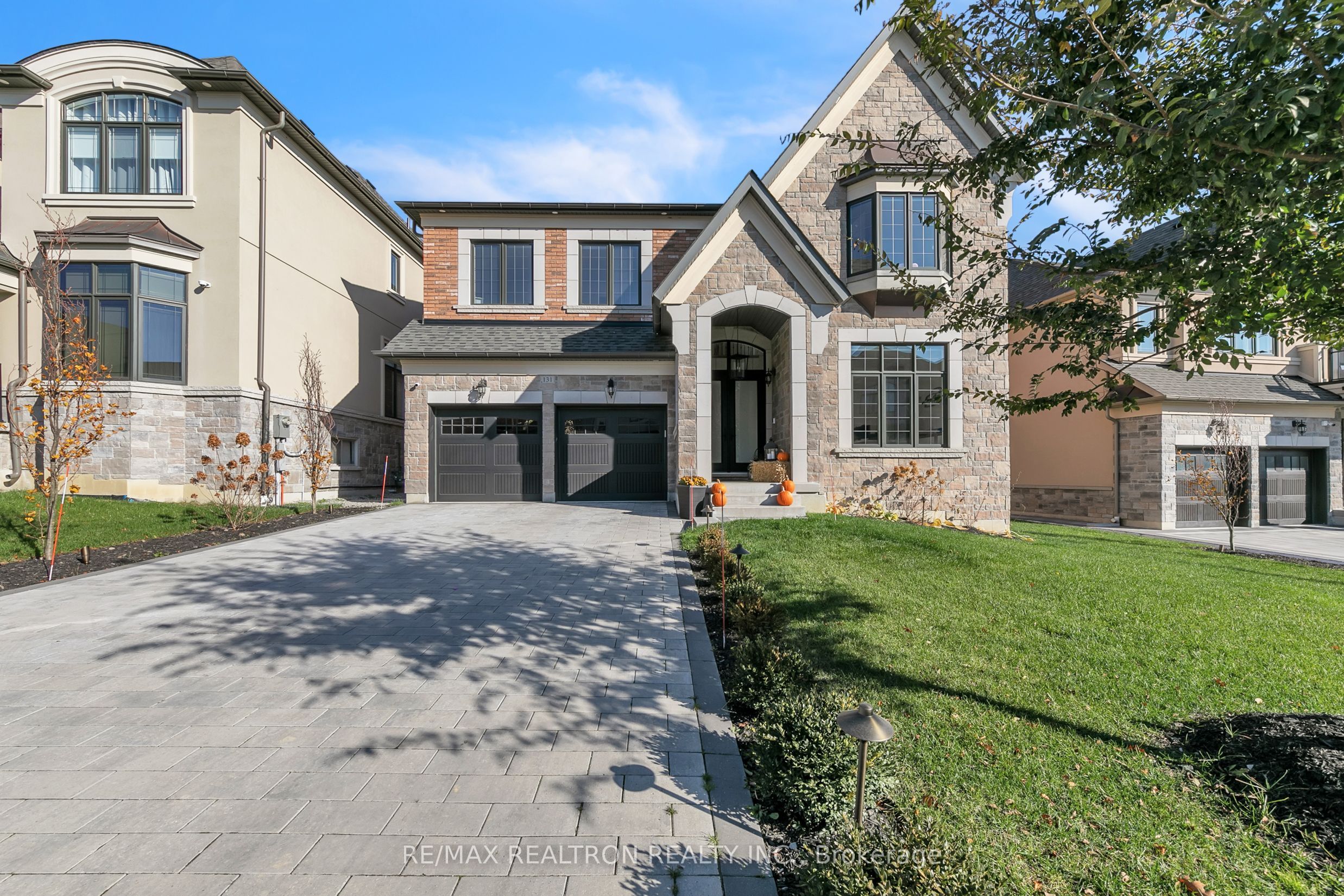 131 Lady Jessica Drive Property Photo 1