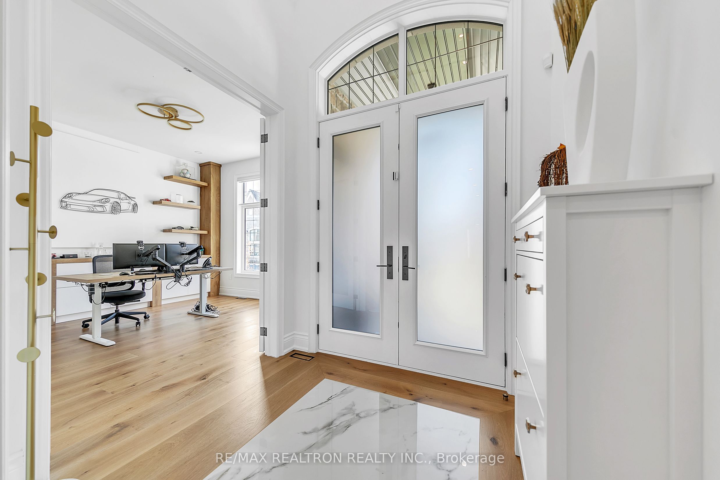 131 Lady Jessica Drive Property Photo 3