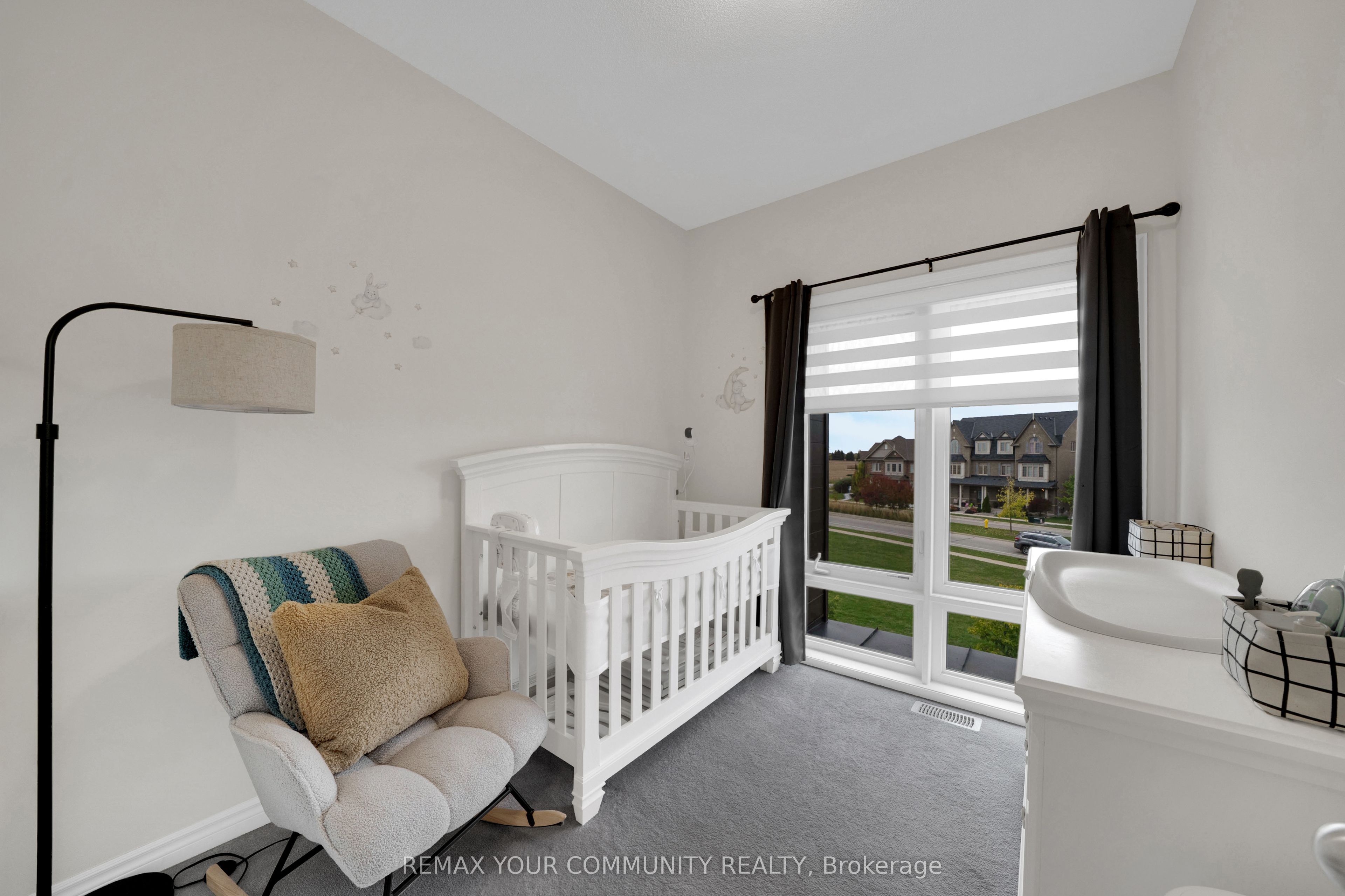 104 Holyrood Crescent Property Photo 31