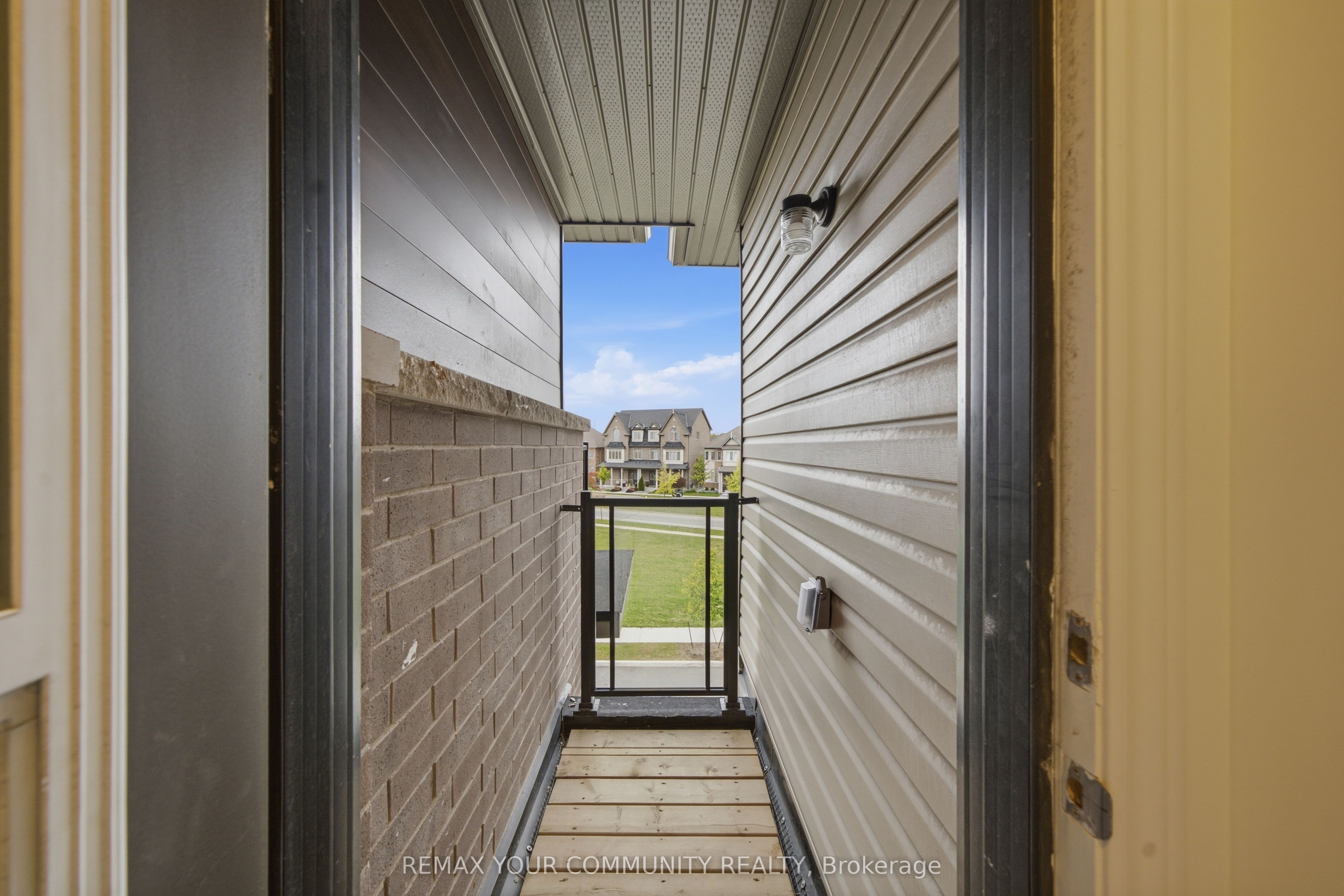 104 Holyrood Crescent Property Photo 46