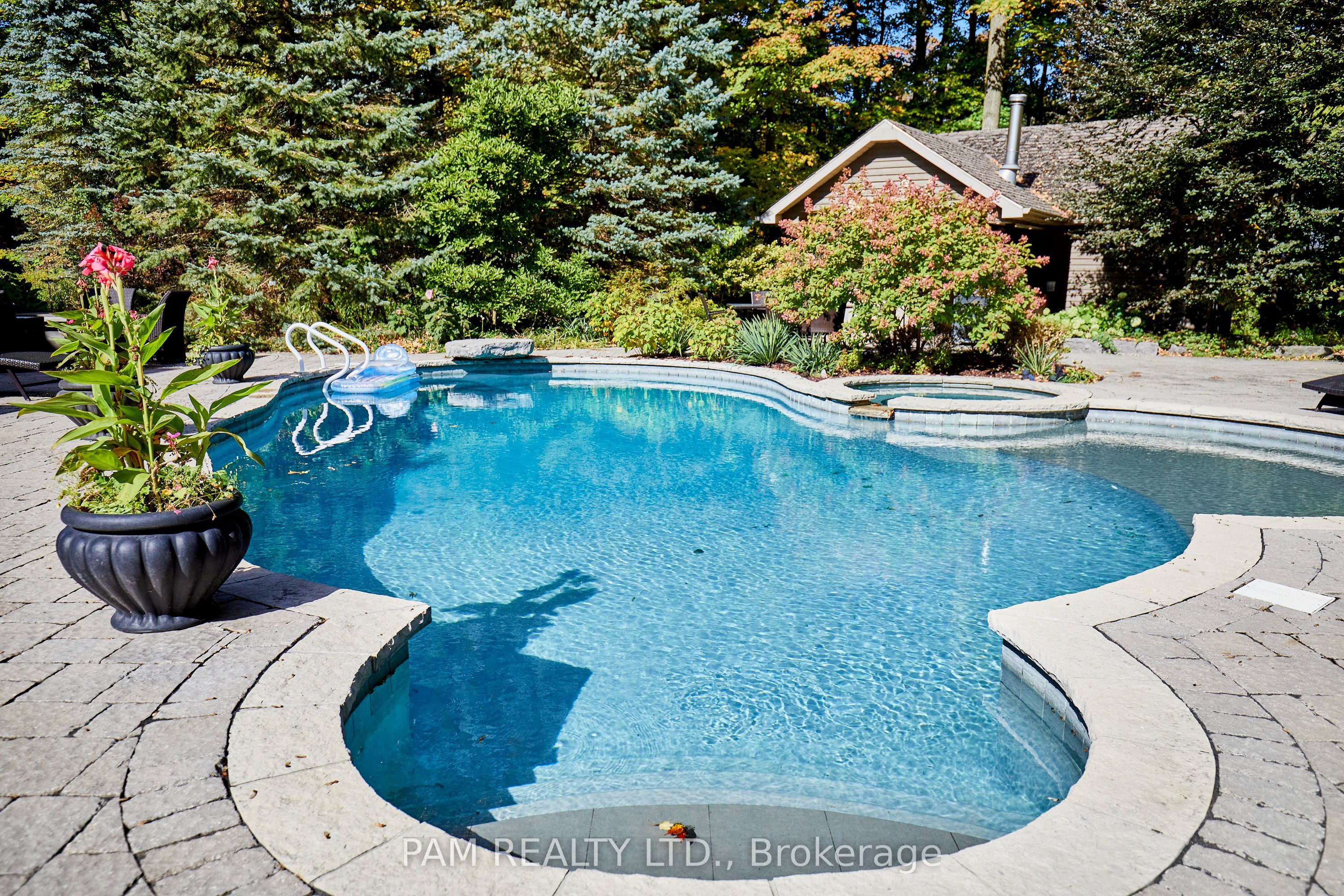 20 Ogden Crescent Property Photo 42