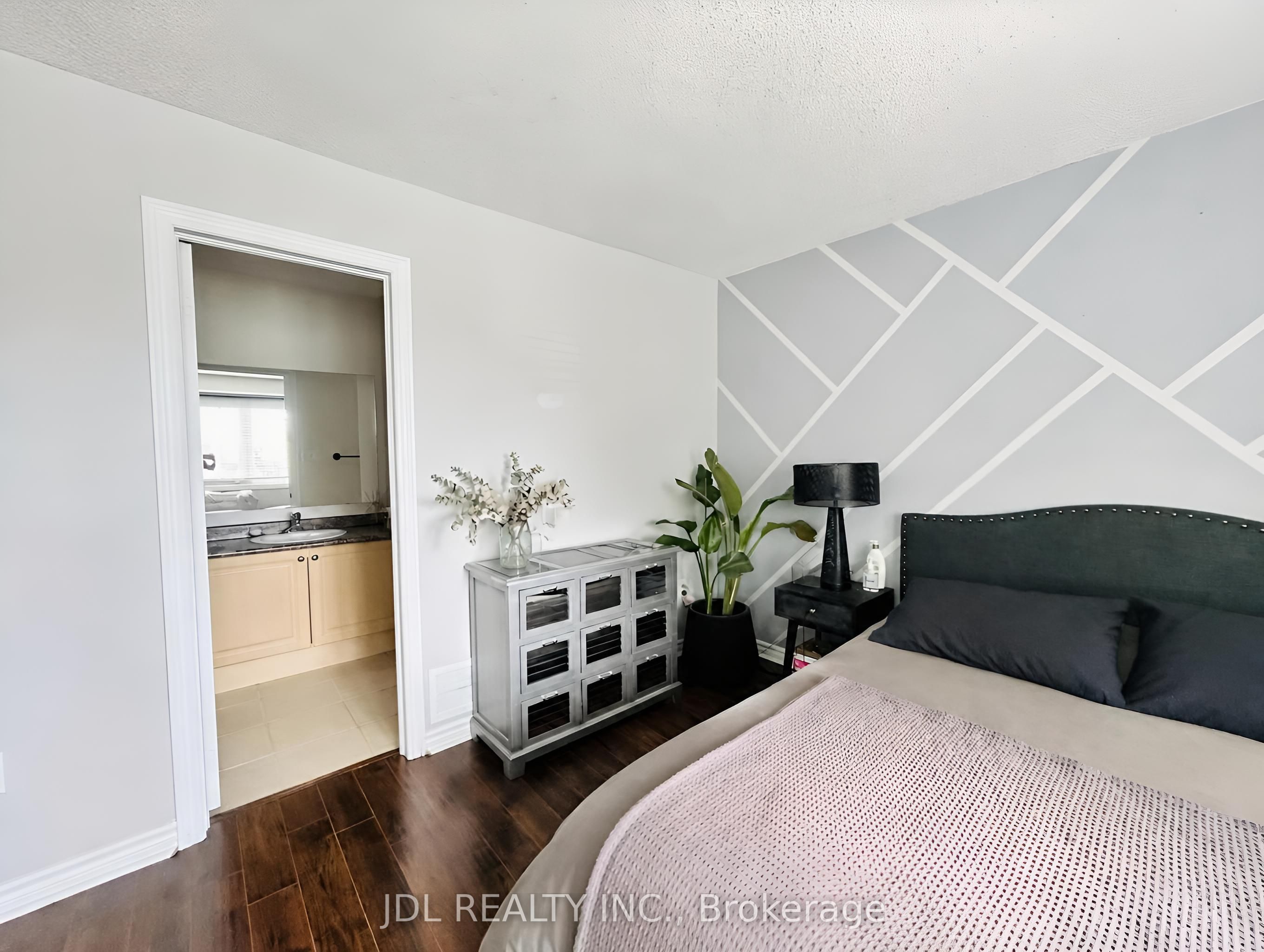 36 Laurelbank Crescent Property Photo 15