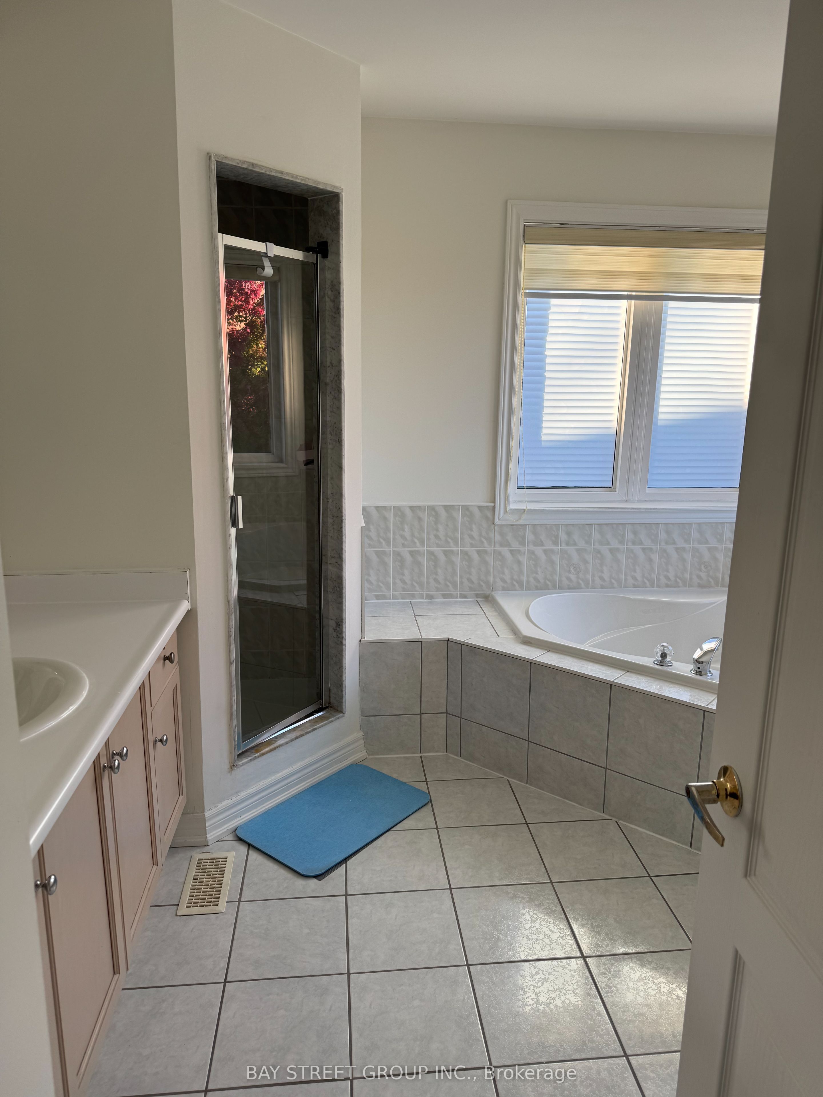 305 Shirley Drive Property Photo 11