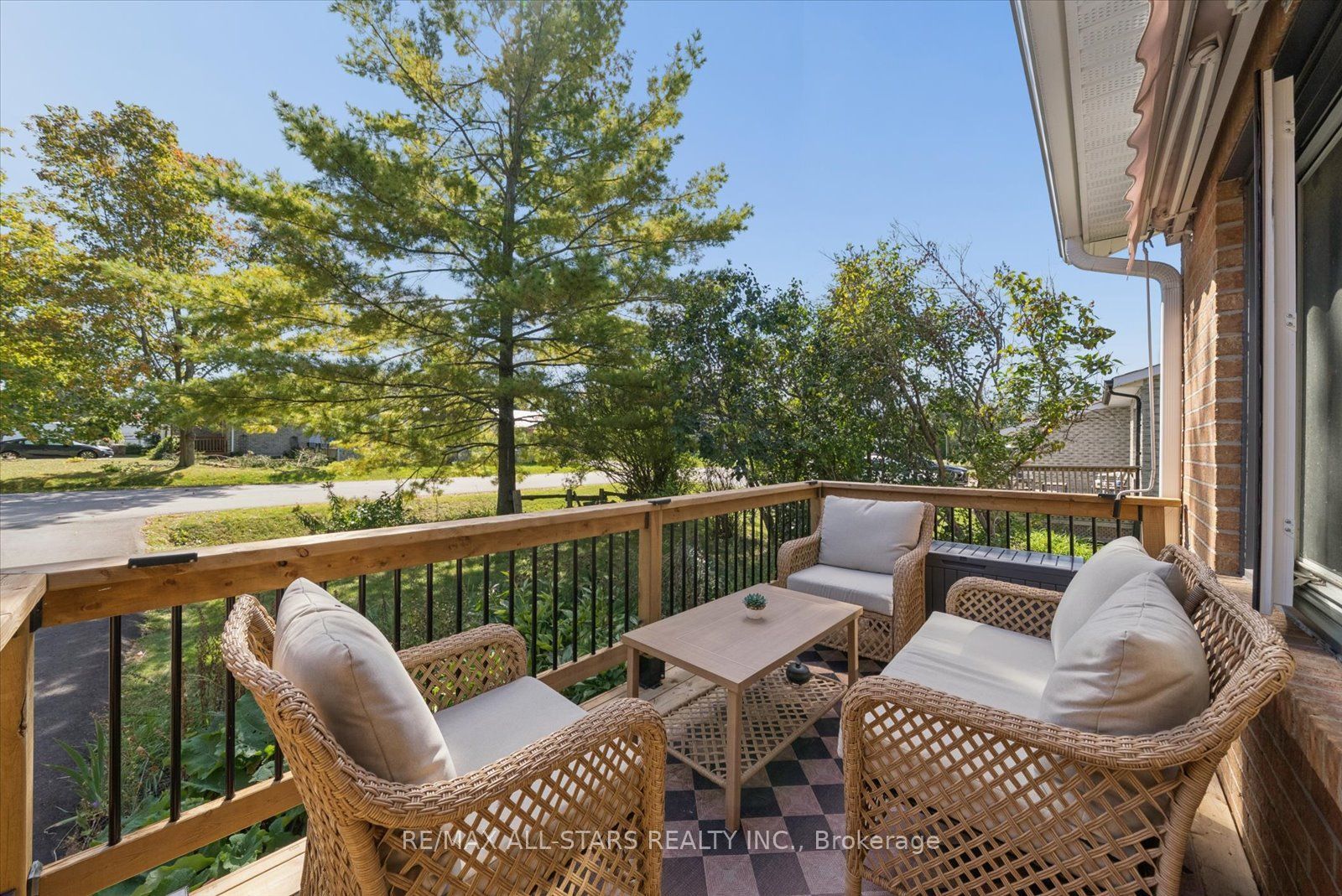538 Highland Crescent Property Photo 4