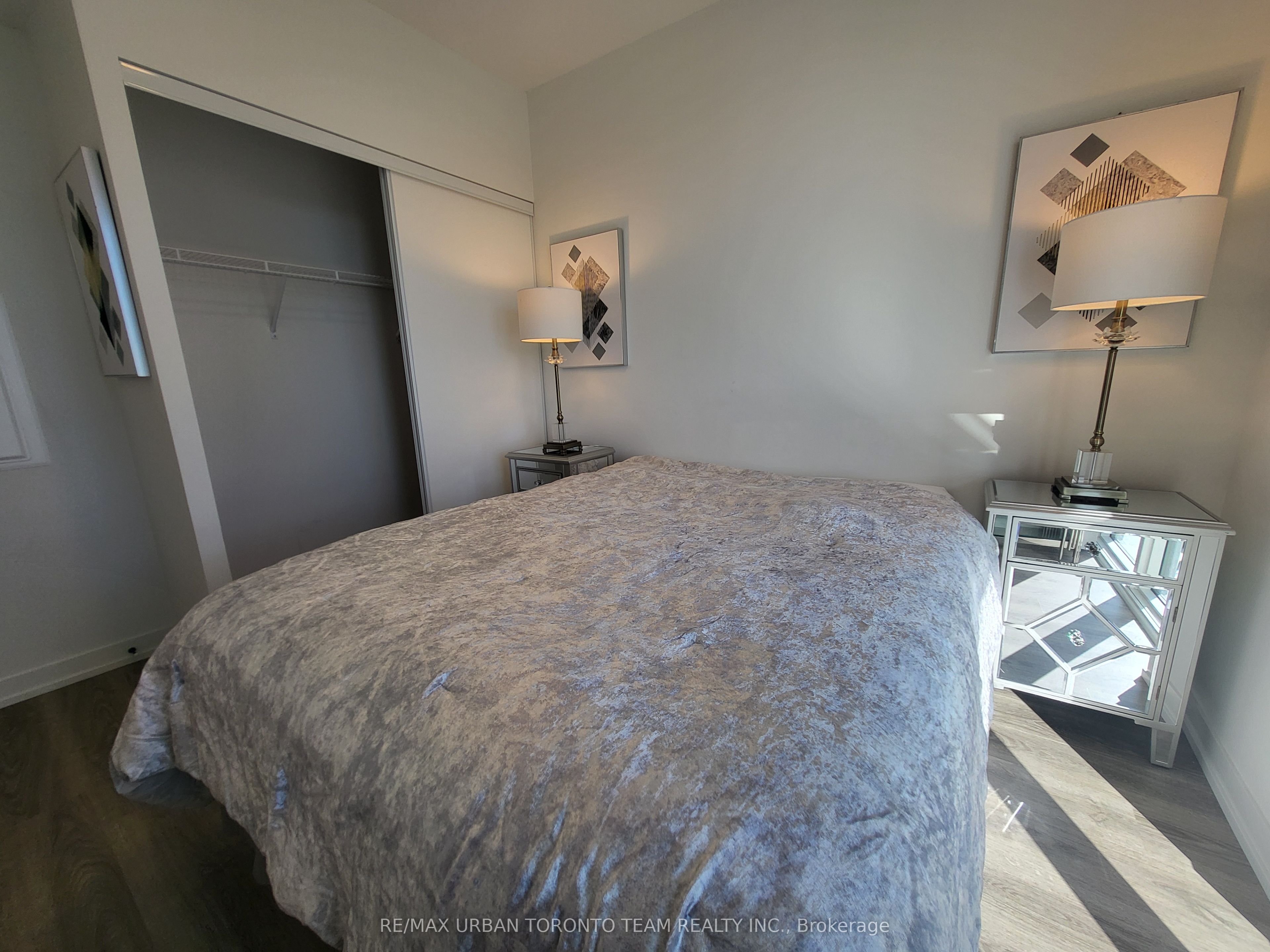 195 Commerce Street 4616 Property Photo 11