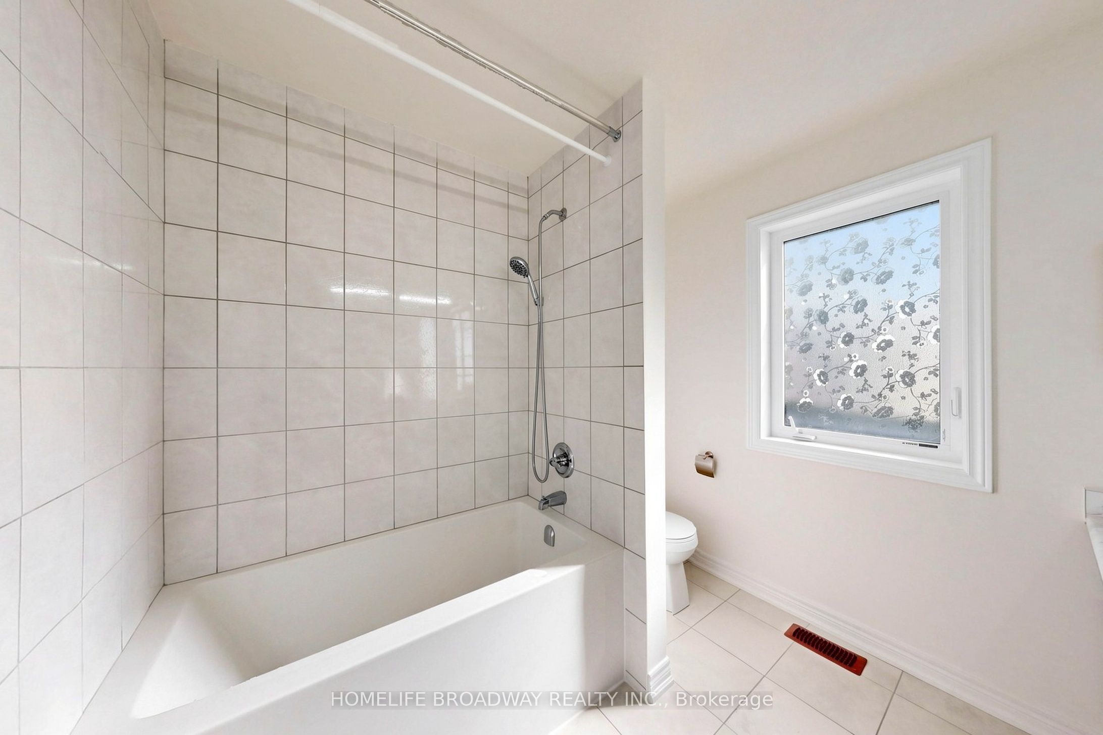 60 Crofting Crescent Property Photo 33