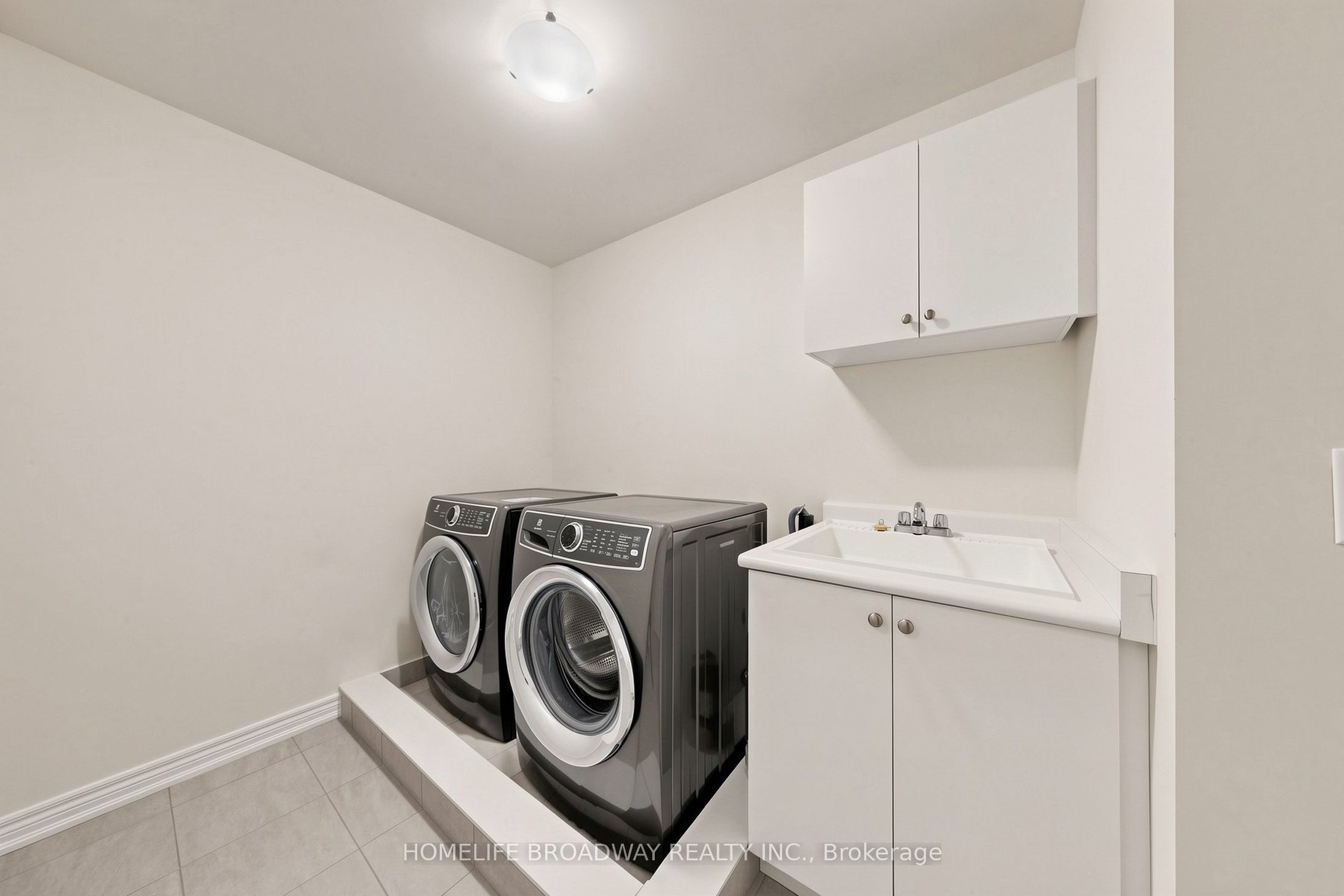 60 Crofting Crescent Property Photo 34