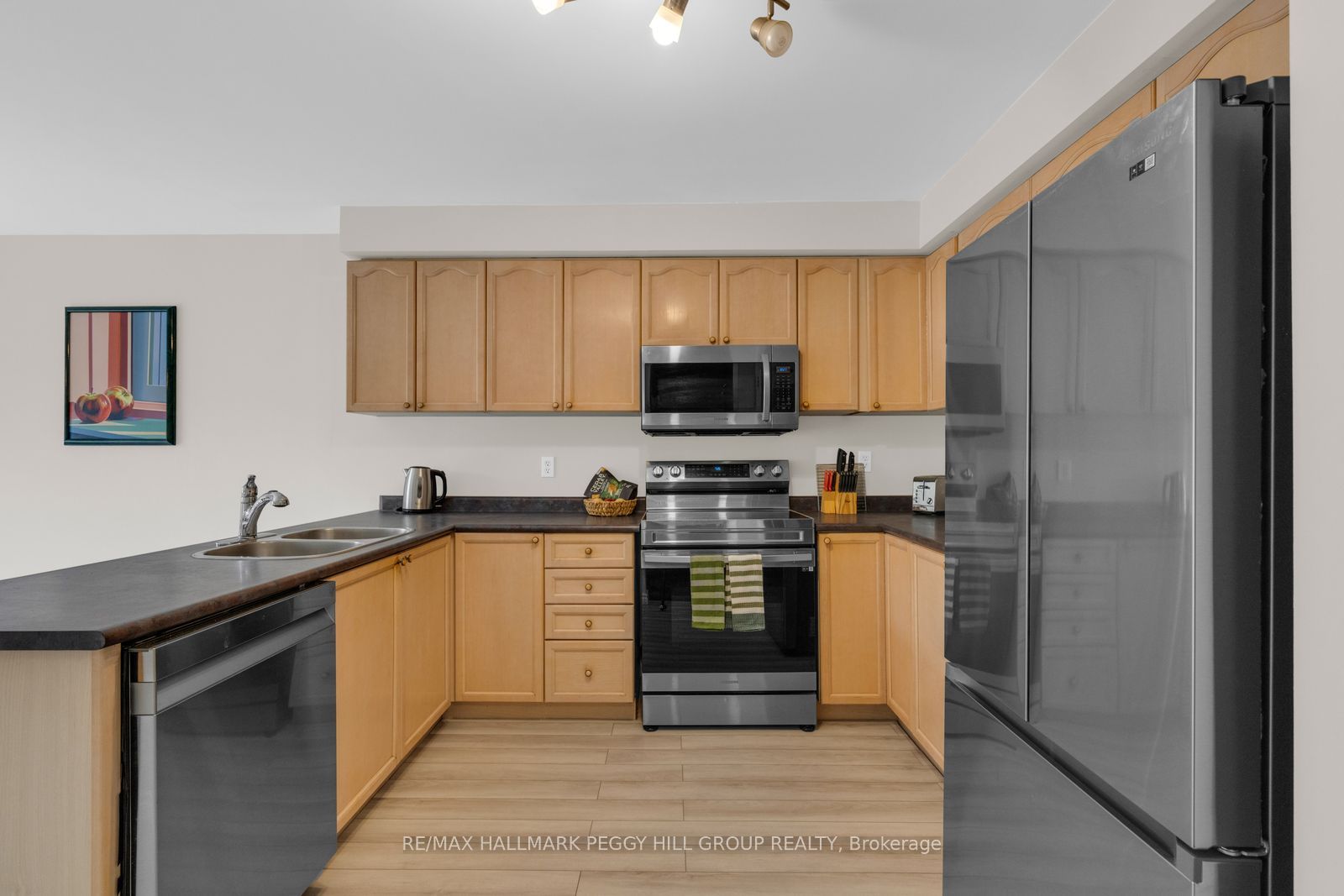10 Kate Aitken Crescent Property Photo 7