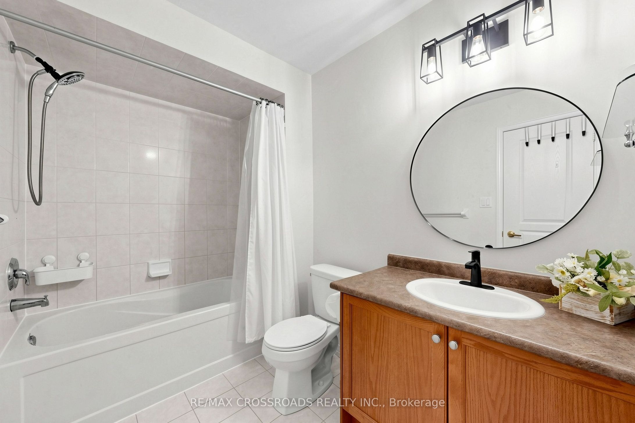78 Vera Lynn Crescent Property Photo 32