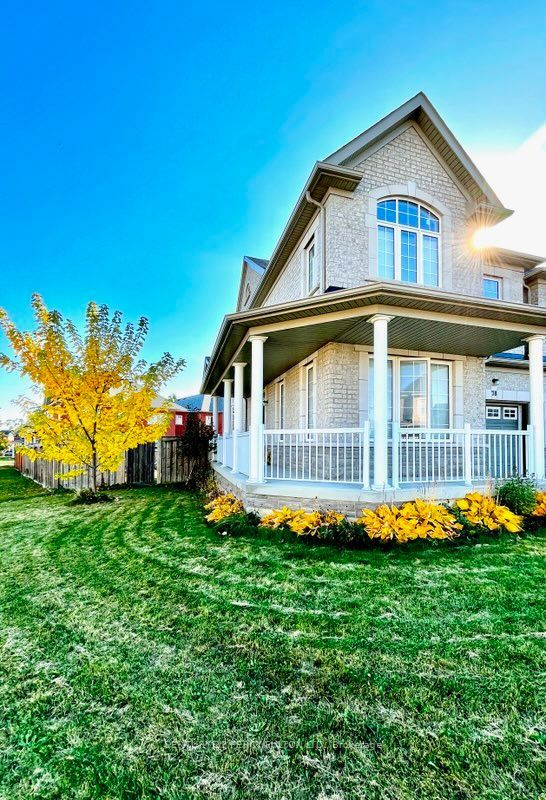 78 Napanee Street Property Photo 3