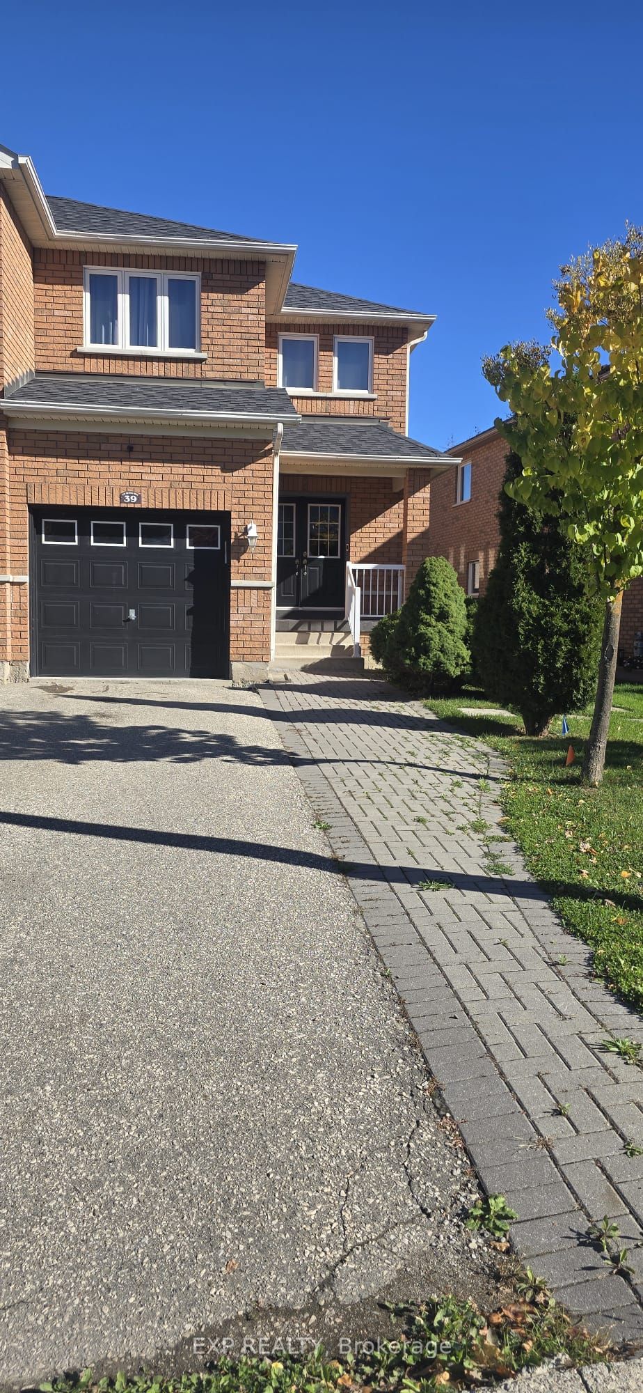 39 Ed Quigg Way Property Photo 3