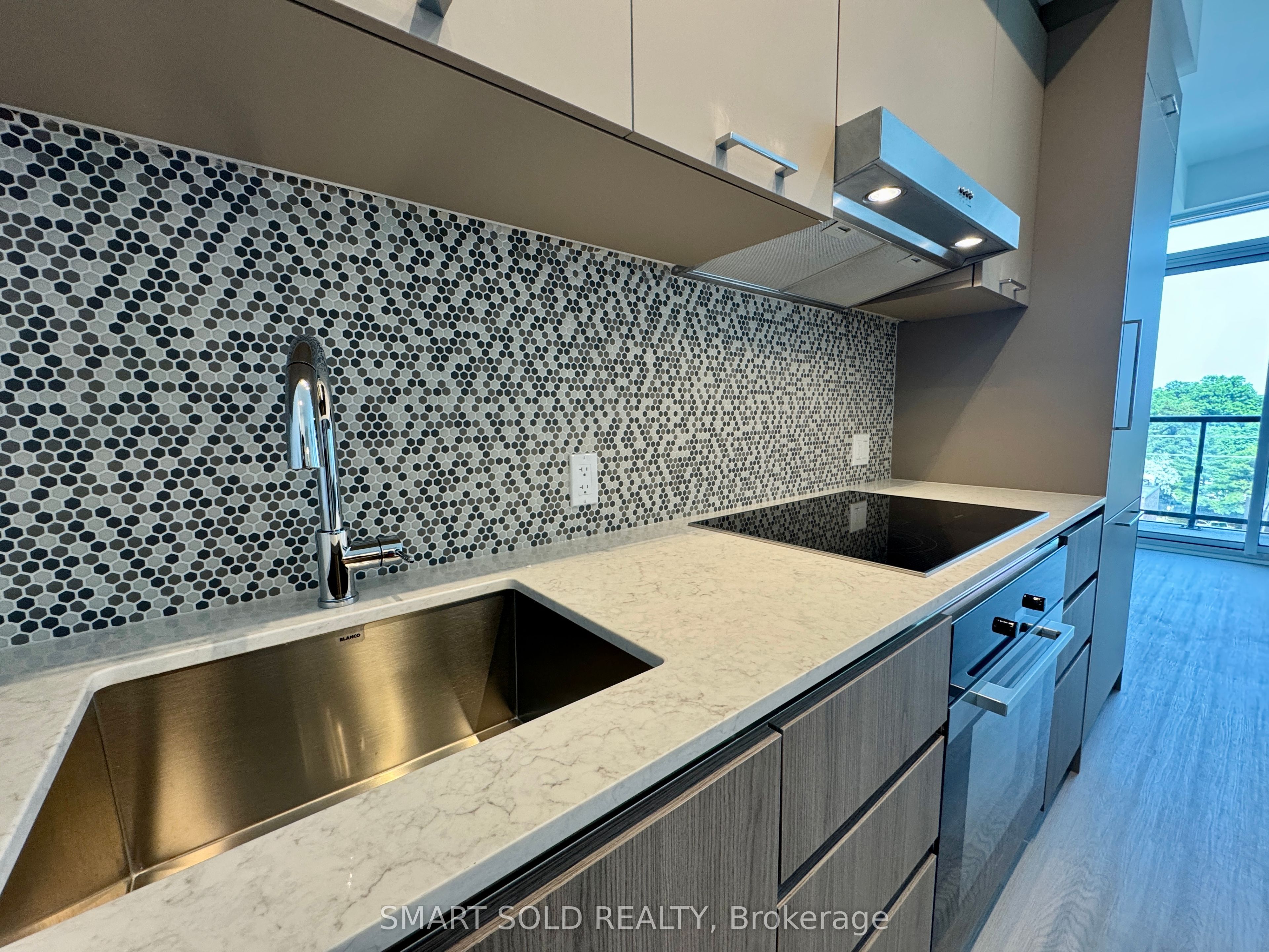 8188 Yonge Street 520 Property Photo 7
