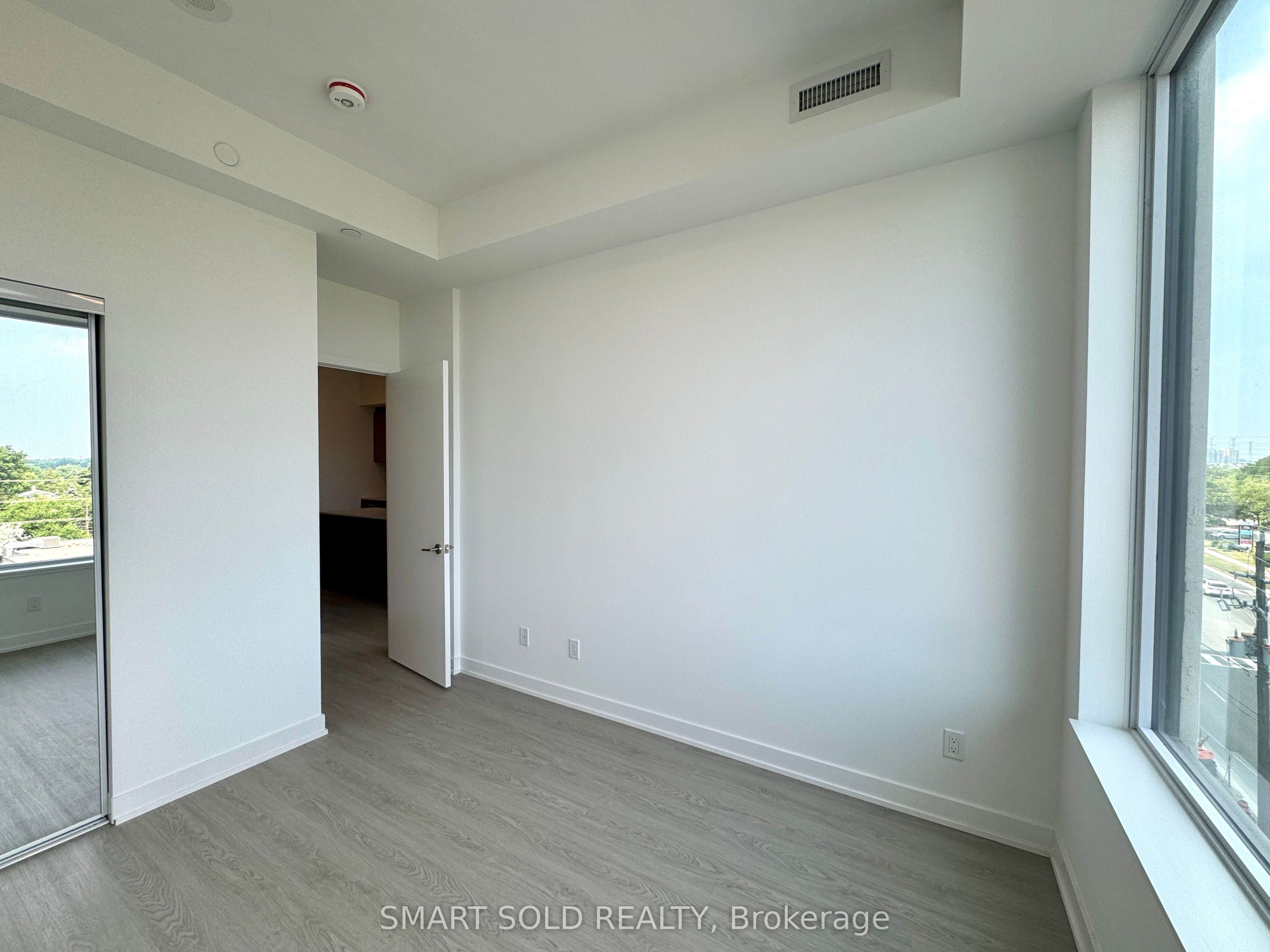 8188 Yonge Street 520 Property Photo 9