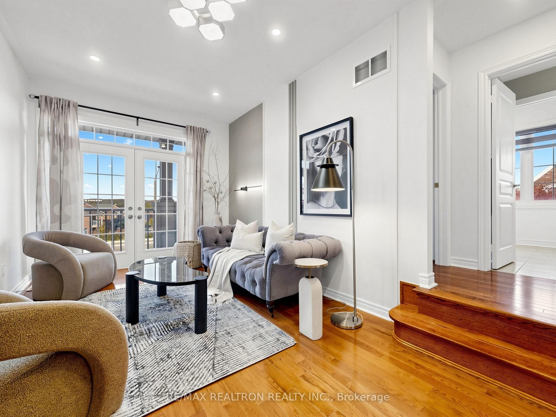 46 Mary Ellen Baker Crescent Property Photo 15