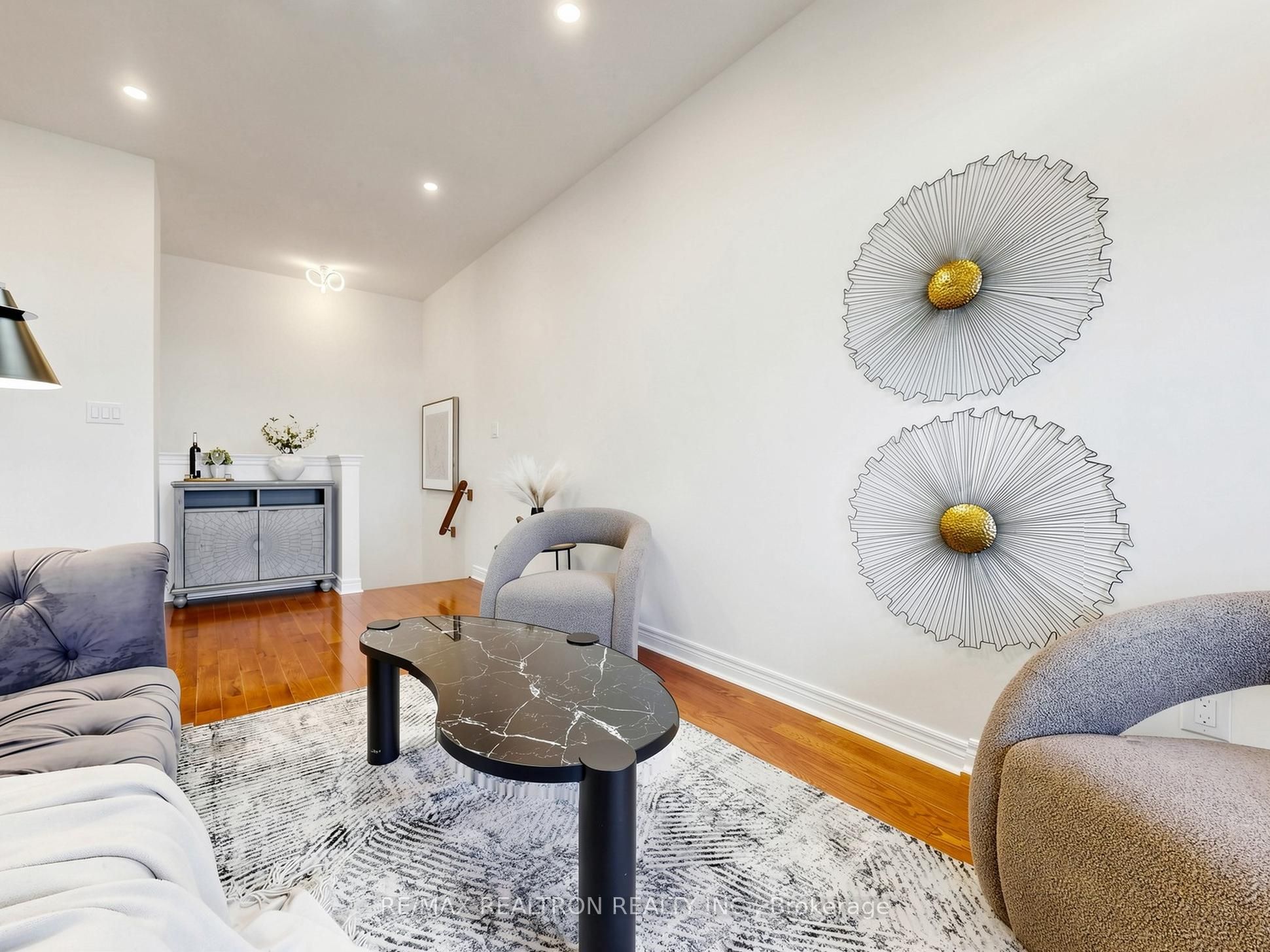 46 Mary Ellen Baker Crescent Property Photo 17