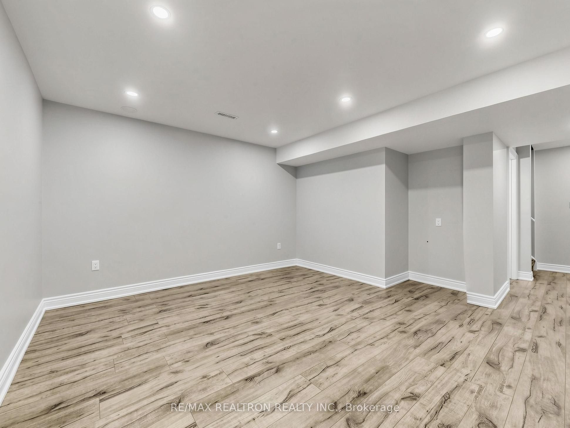46 Mary Ellen Baker Crescent Property Photo 36