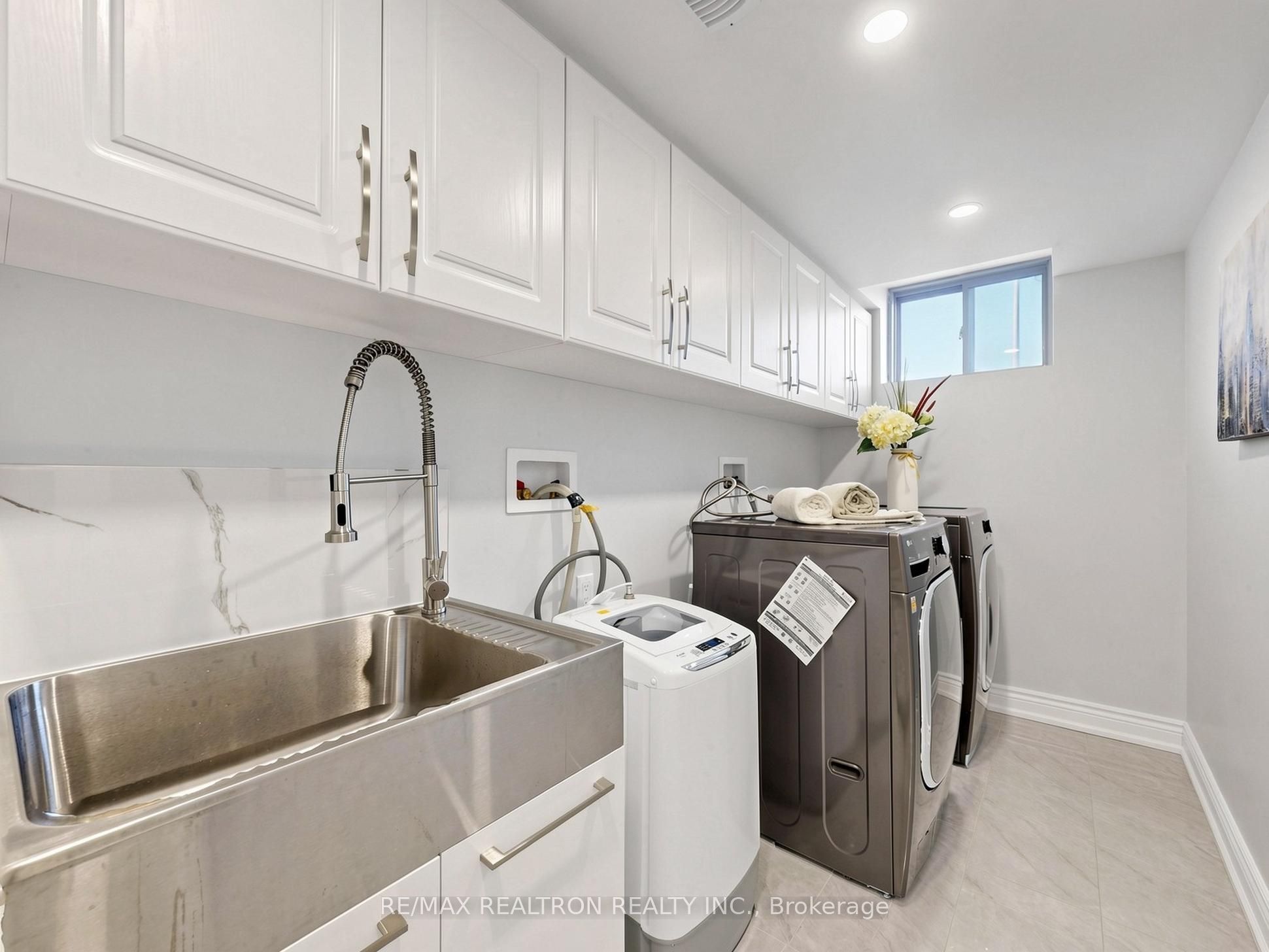 46 Mary Ellen Baker Crescent Property Photo 40