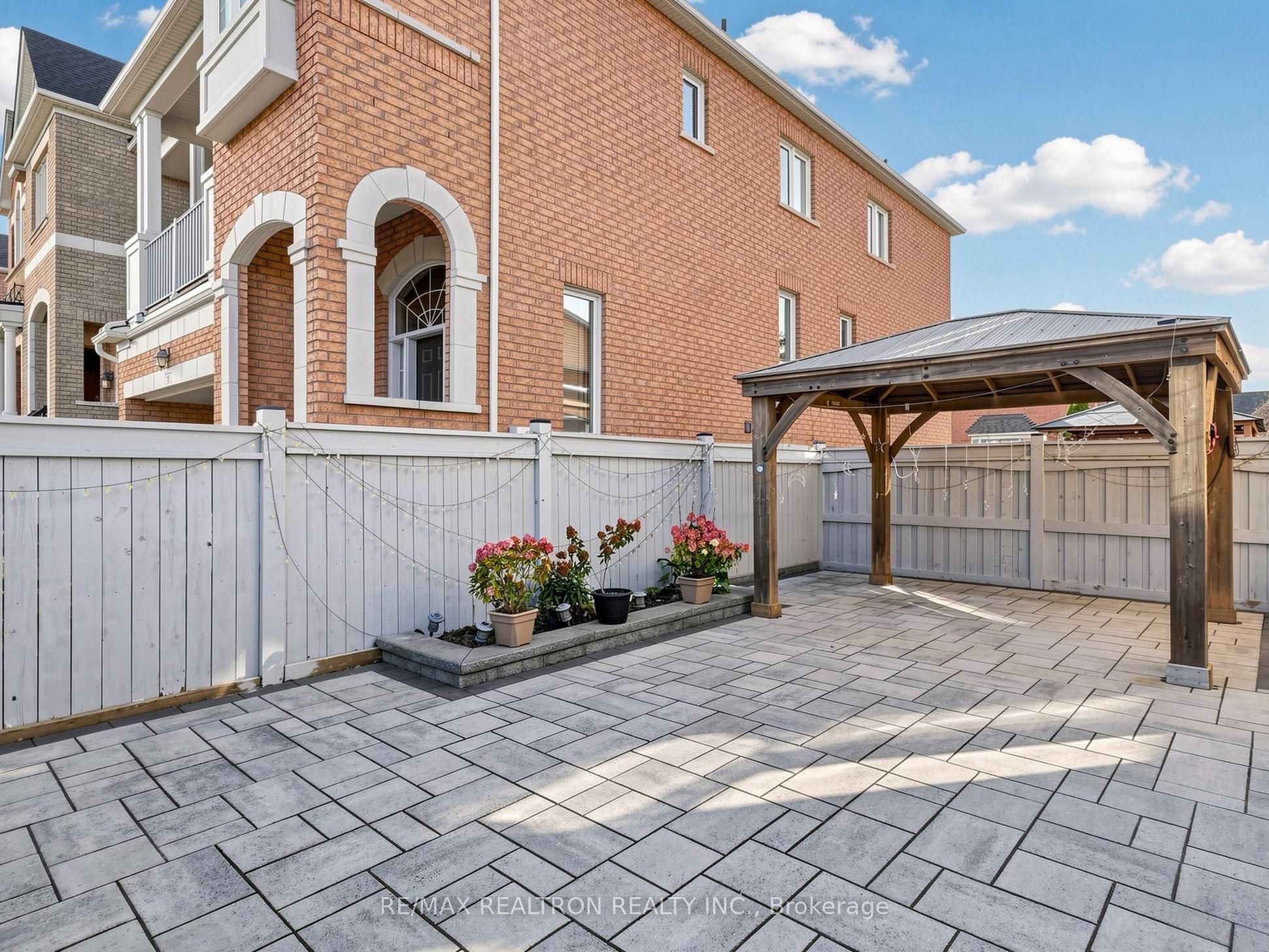 46 Mary Ellen Baker Crescent Property Photo 44