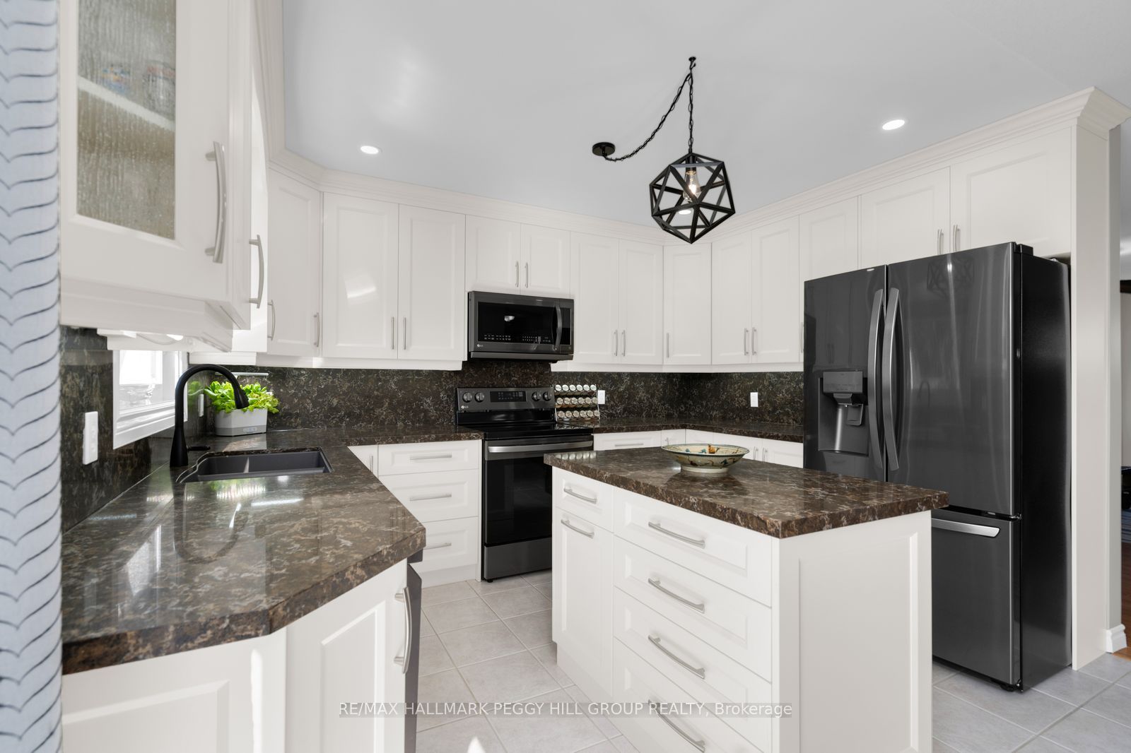 19 Vernon Street Property Photo 3