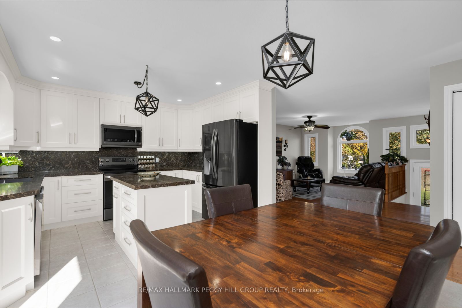19 Vernon Street Property Photo 5