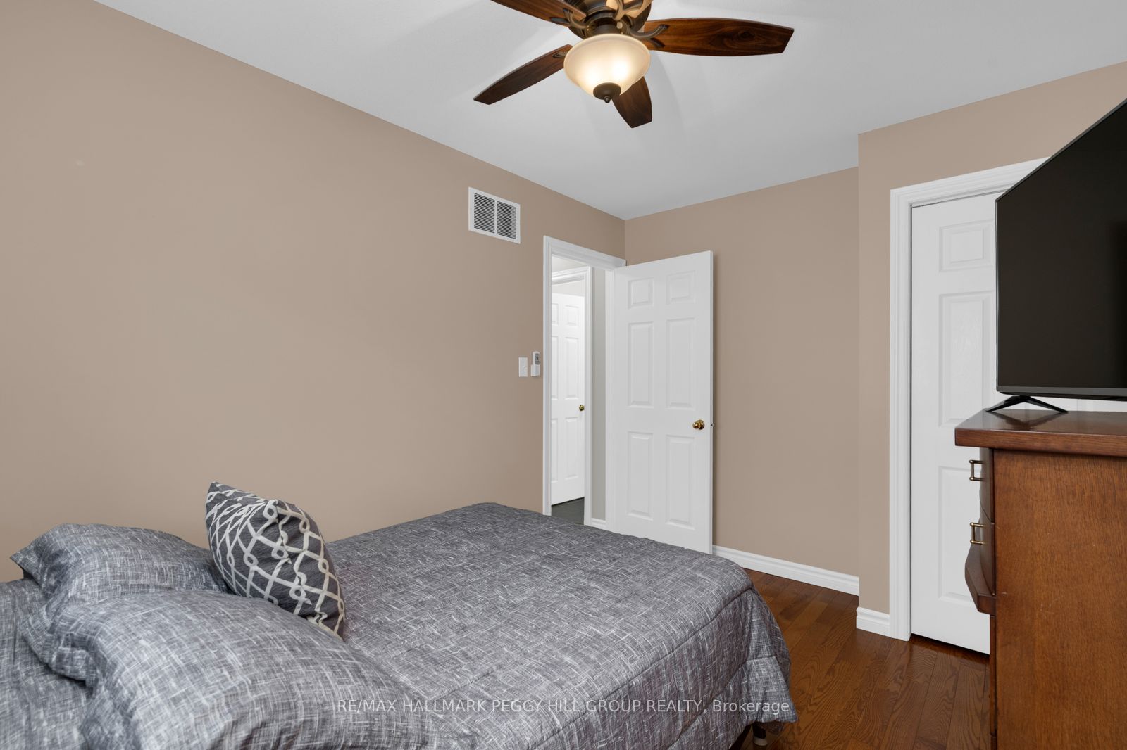 19 Vernon Street Property Photo 11