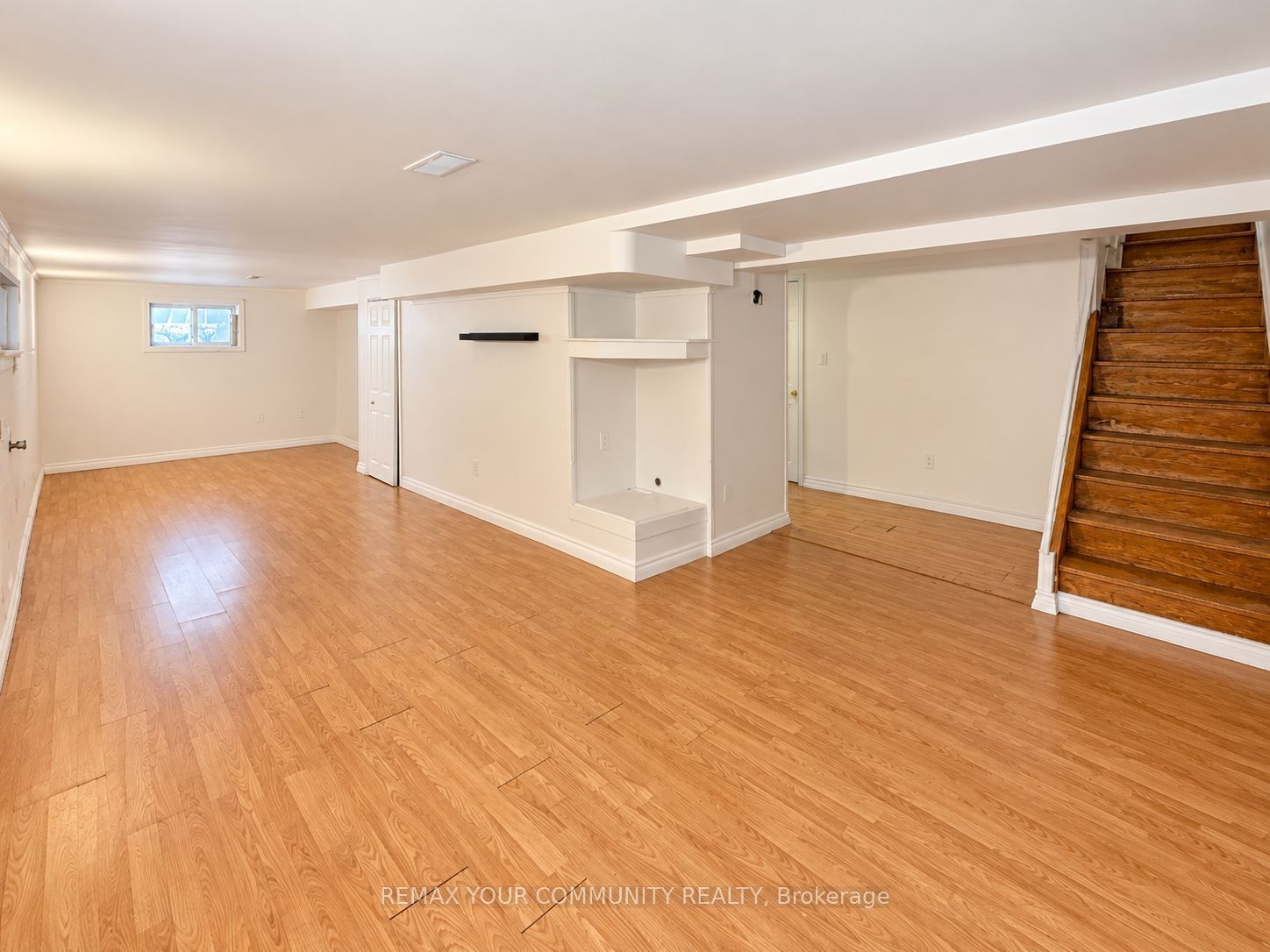 8 Hillside Avenue Property Photo 11