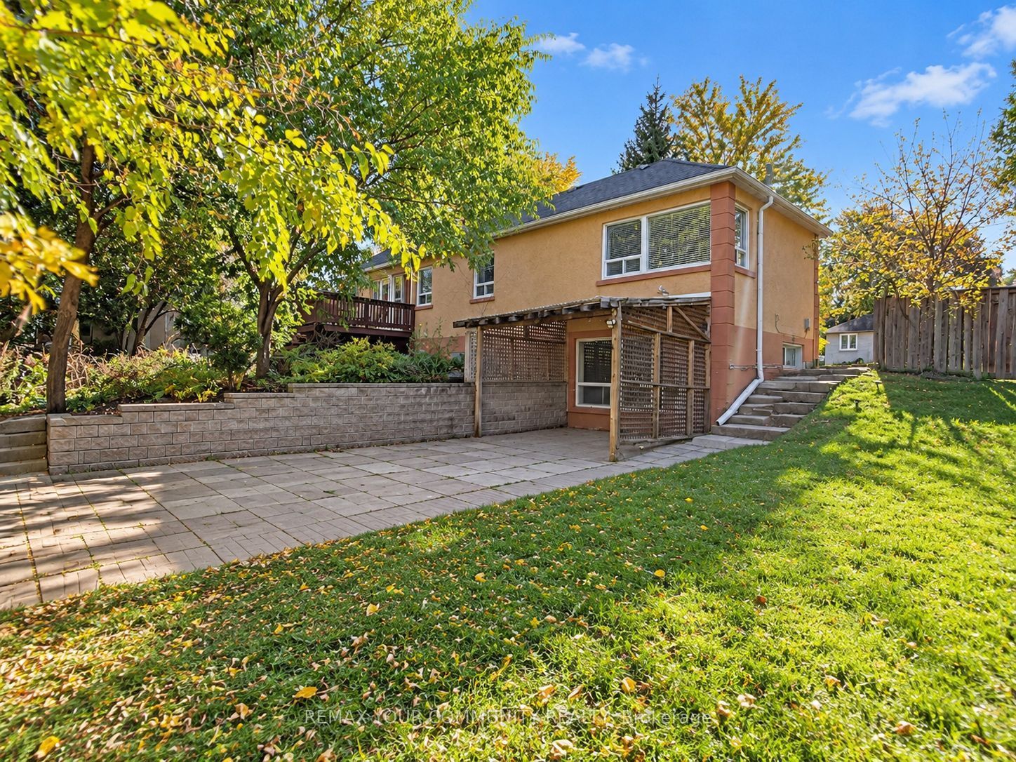 8 Hillside Avenue Property Photo 17