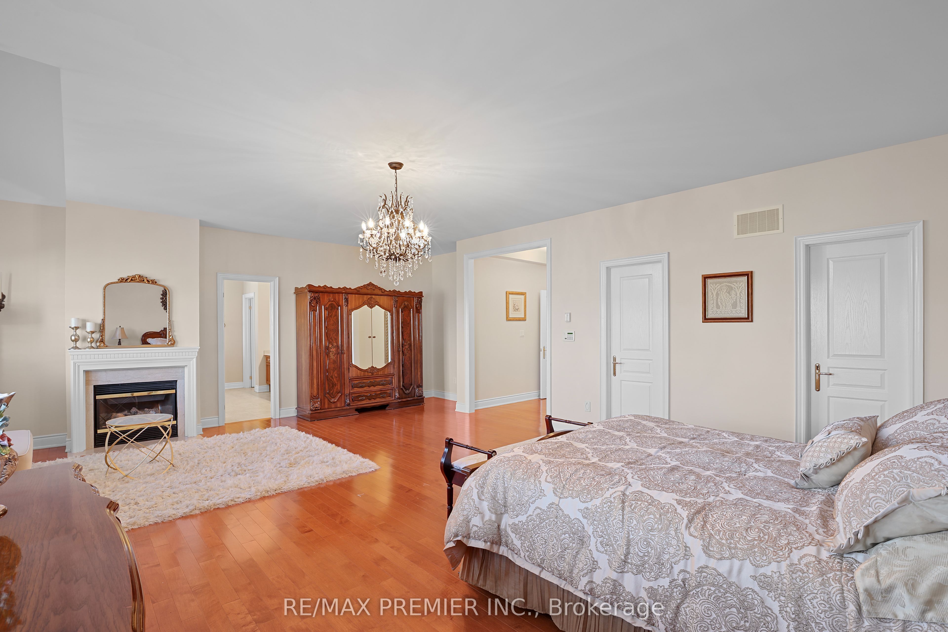 9 Migonette Street Property Photo 20