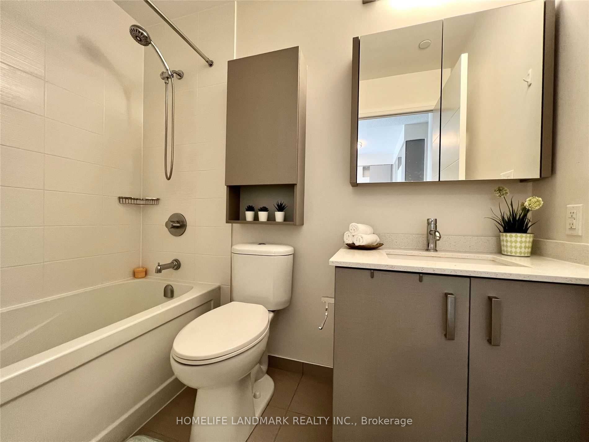 28 Uptown Drive 527 Property Photo 7