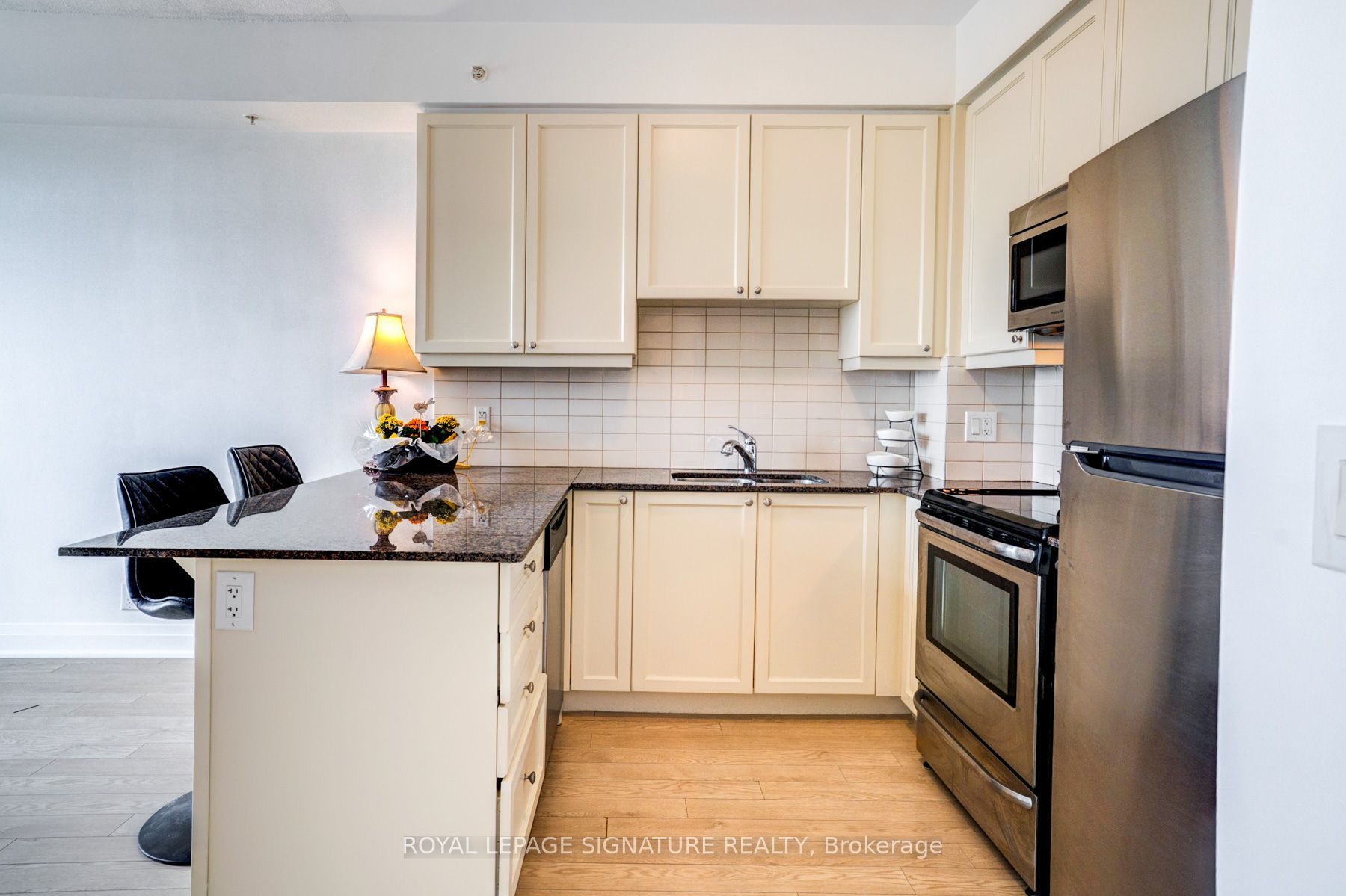 24 Woodstream Boulevard 714 Property Photo 5