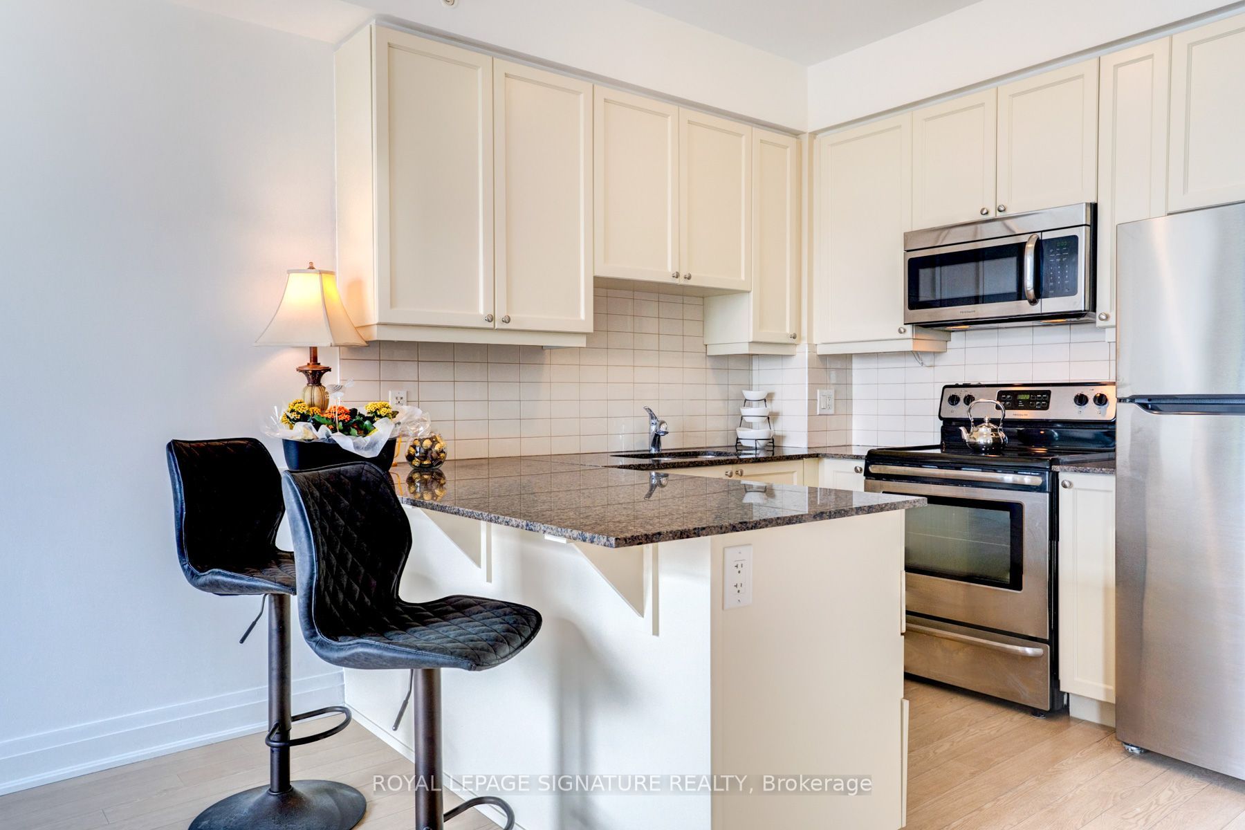 24 Woodstream Boulevard 714 Property Photo 6